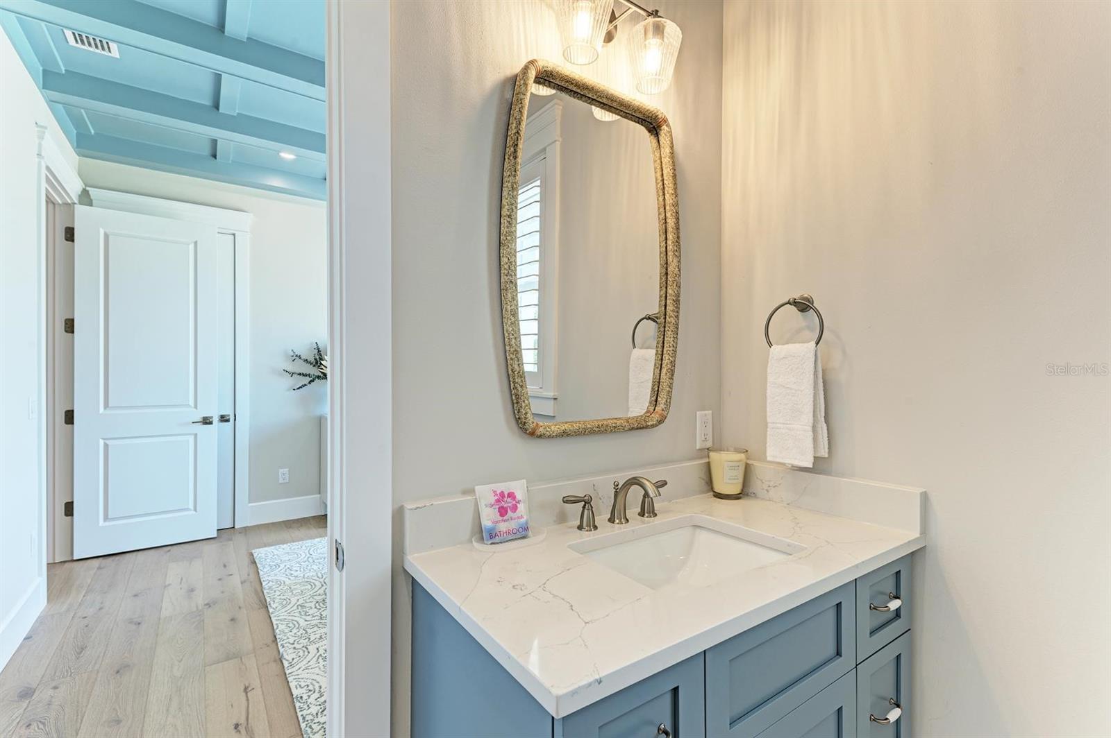 HOLMES BEACH 31ST UNIT AMD - Residential