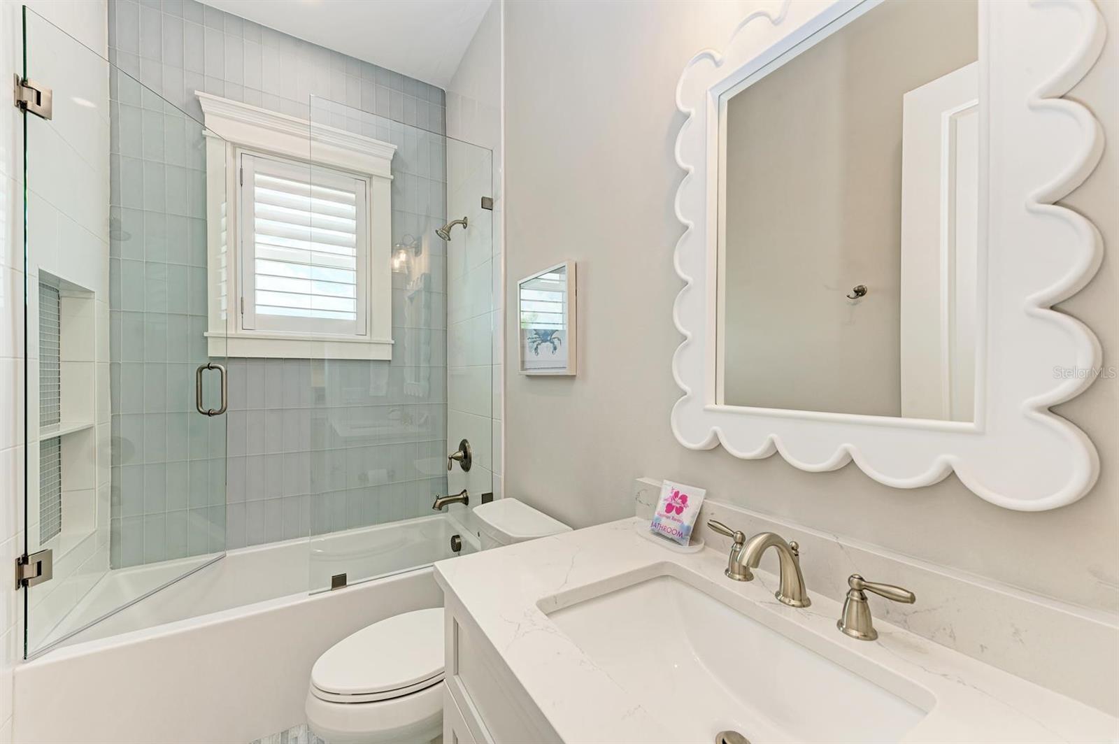 HOLMES BEACH 31ST UNIT AMD - Residential