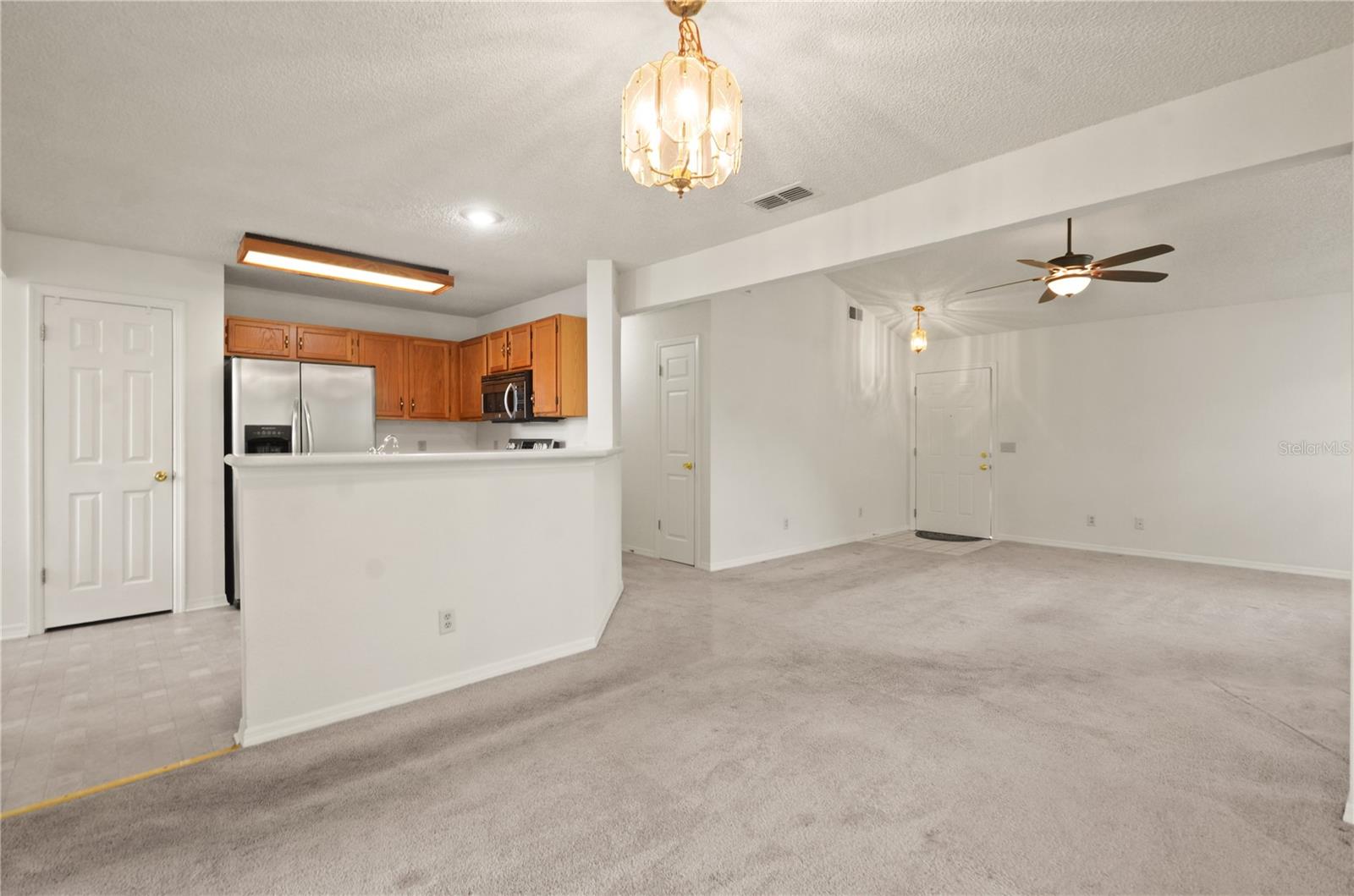 HUNTERS CHASE CONDO PH 1 - Residential