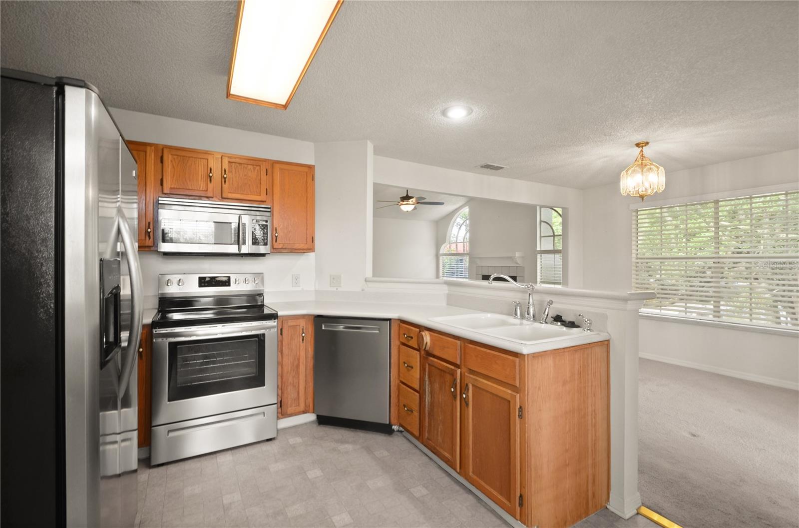 HUNTERS CHASE CONDO PH 1 - Residential