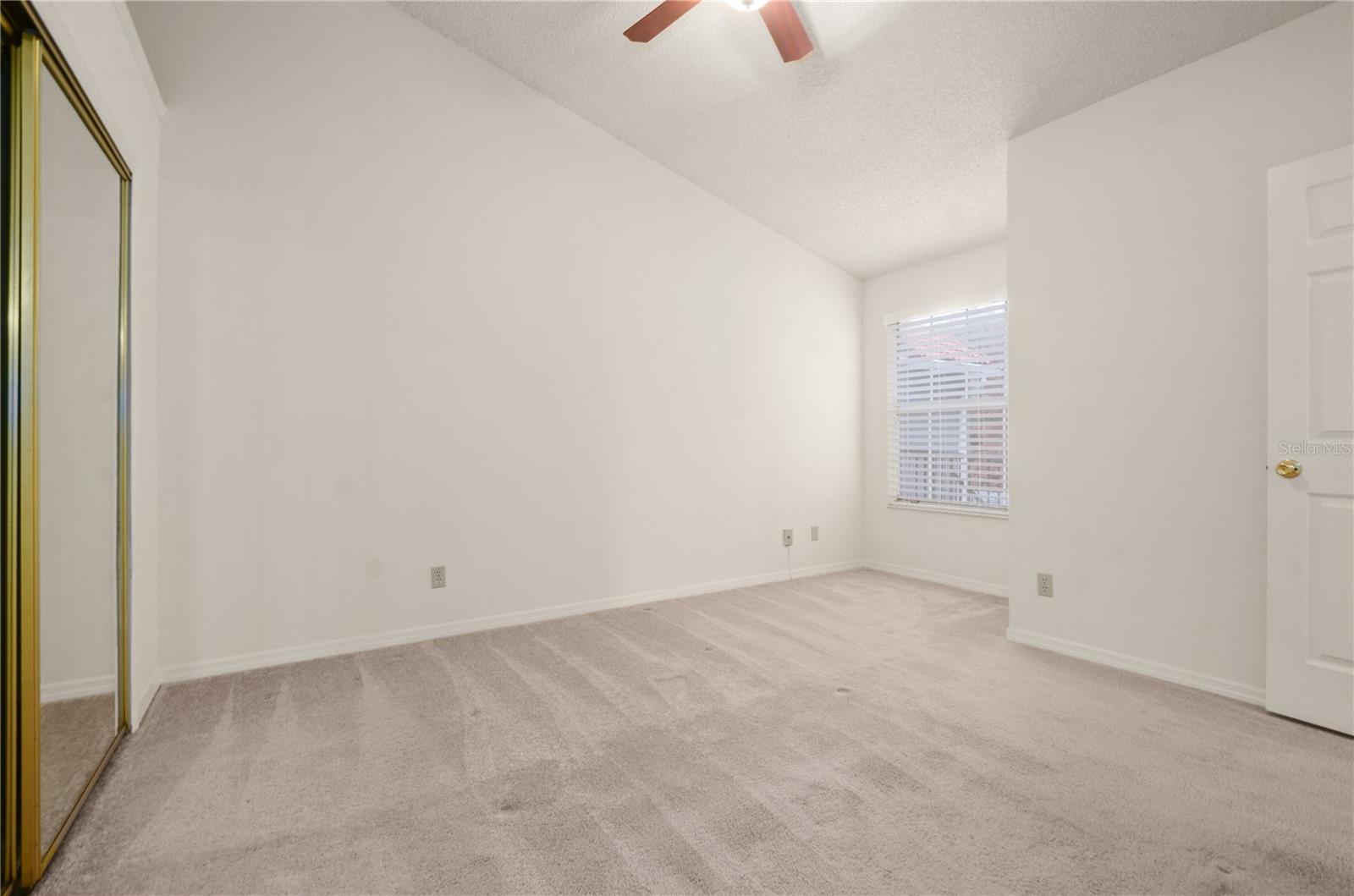 HUNTERS CHASE CONDO PH 1 - Residential