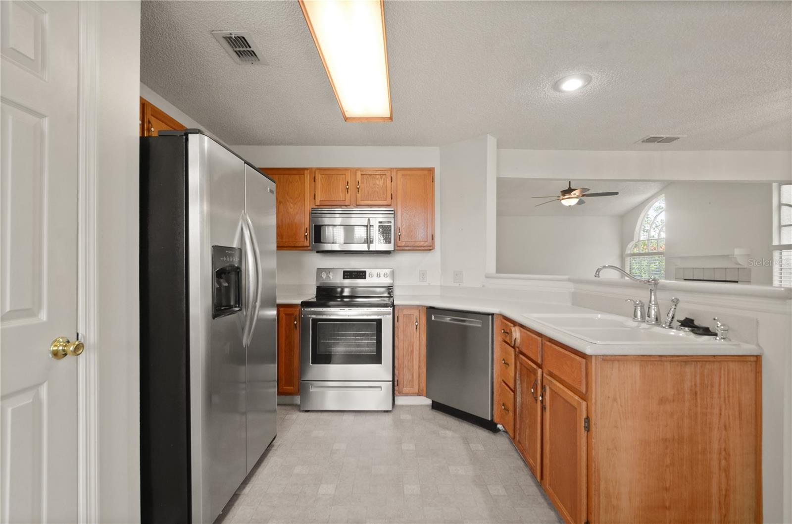 HUNTERS CHASE CONDO PH 1 - Residential