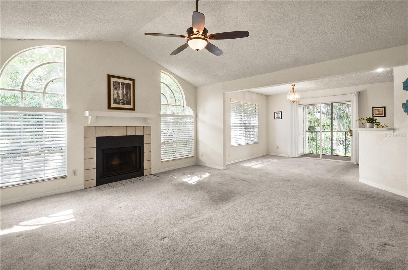 HUNTERS CHASE CONDO PH 1 - Residential