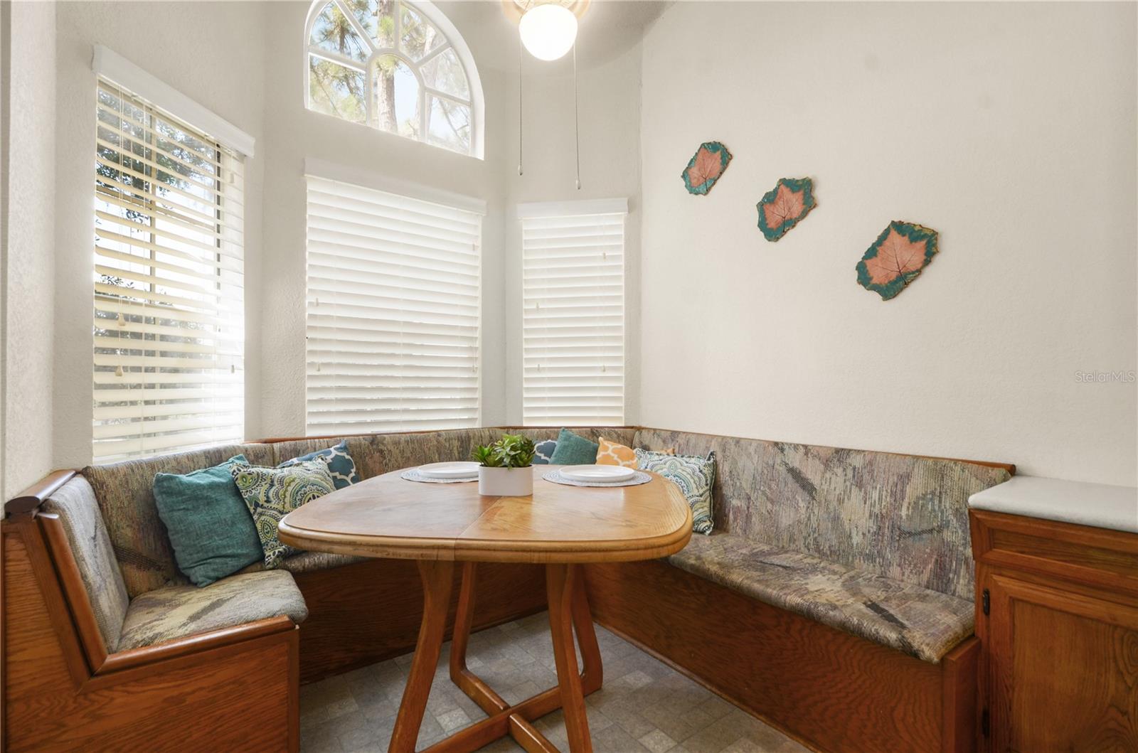 HUNTERS CHASE CONDO PH 1 - Residential