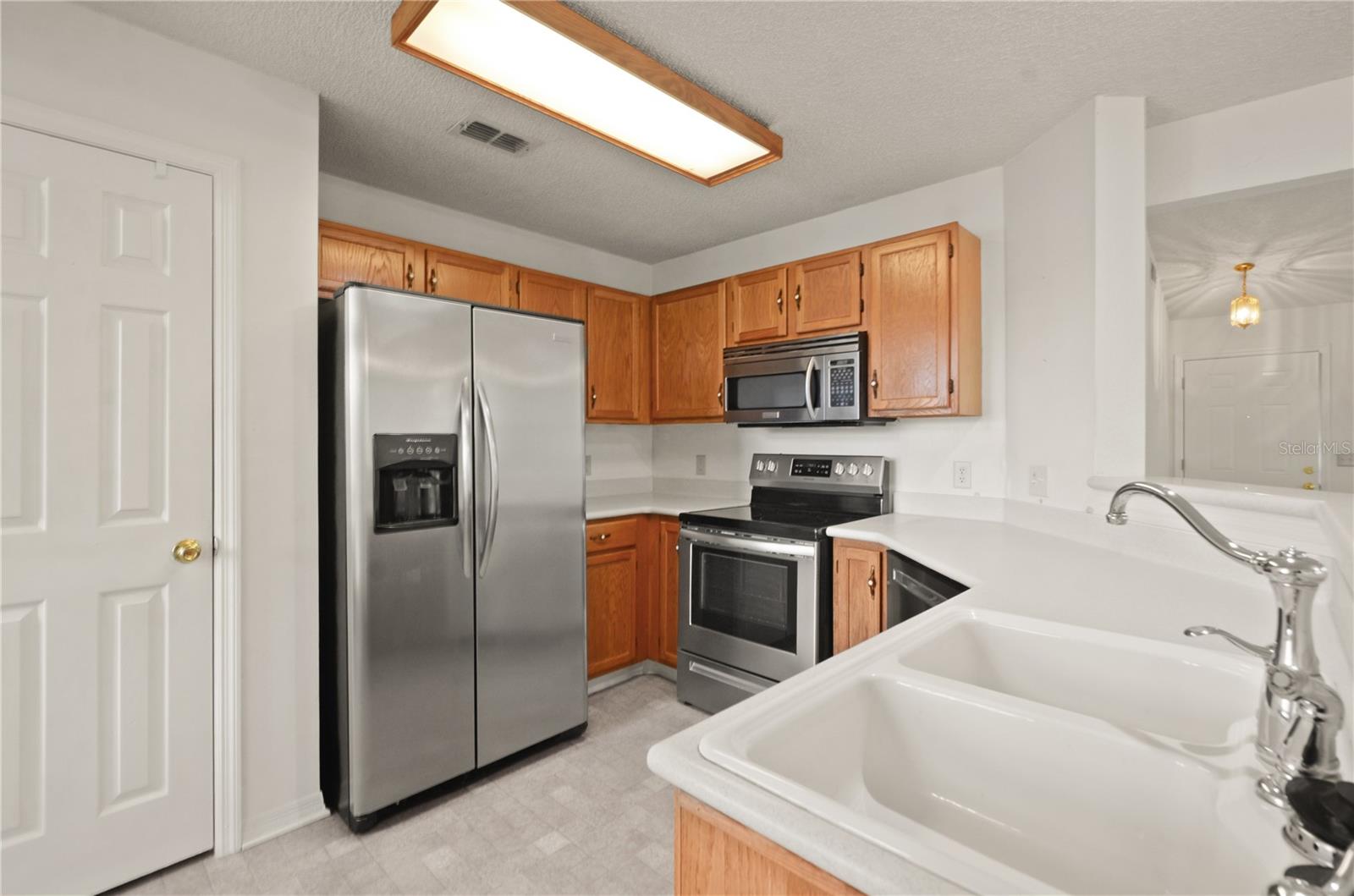 HUNTERS CHASE CONDO PH 1 - Residential