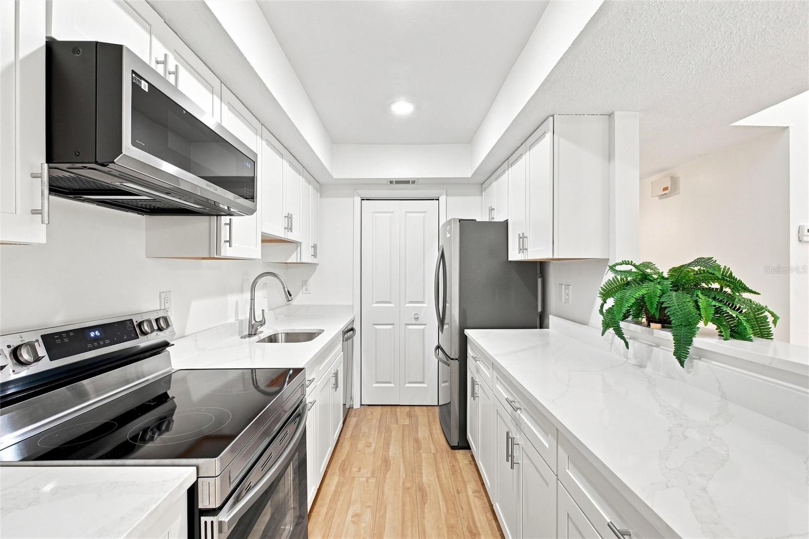 WOODSIDE VILLAGE EAST - Residential