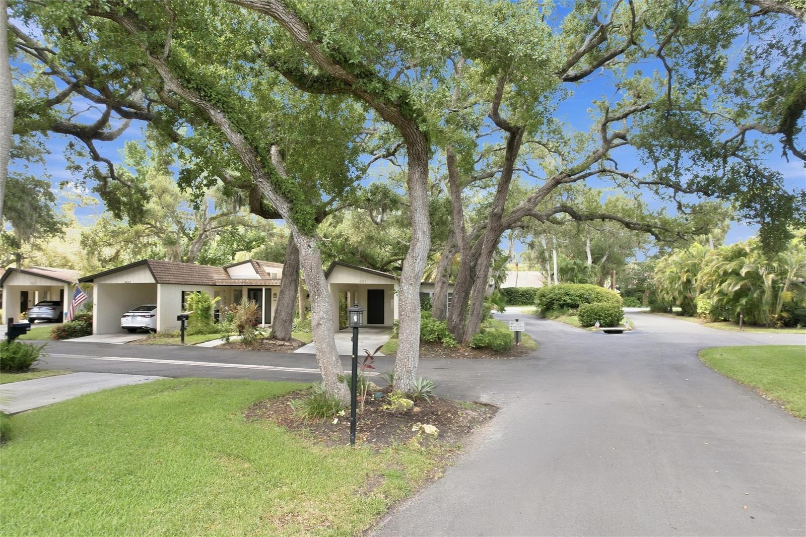 WOODSIDE VILLAGE EAST - Residential
