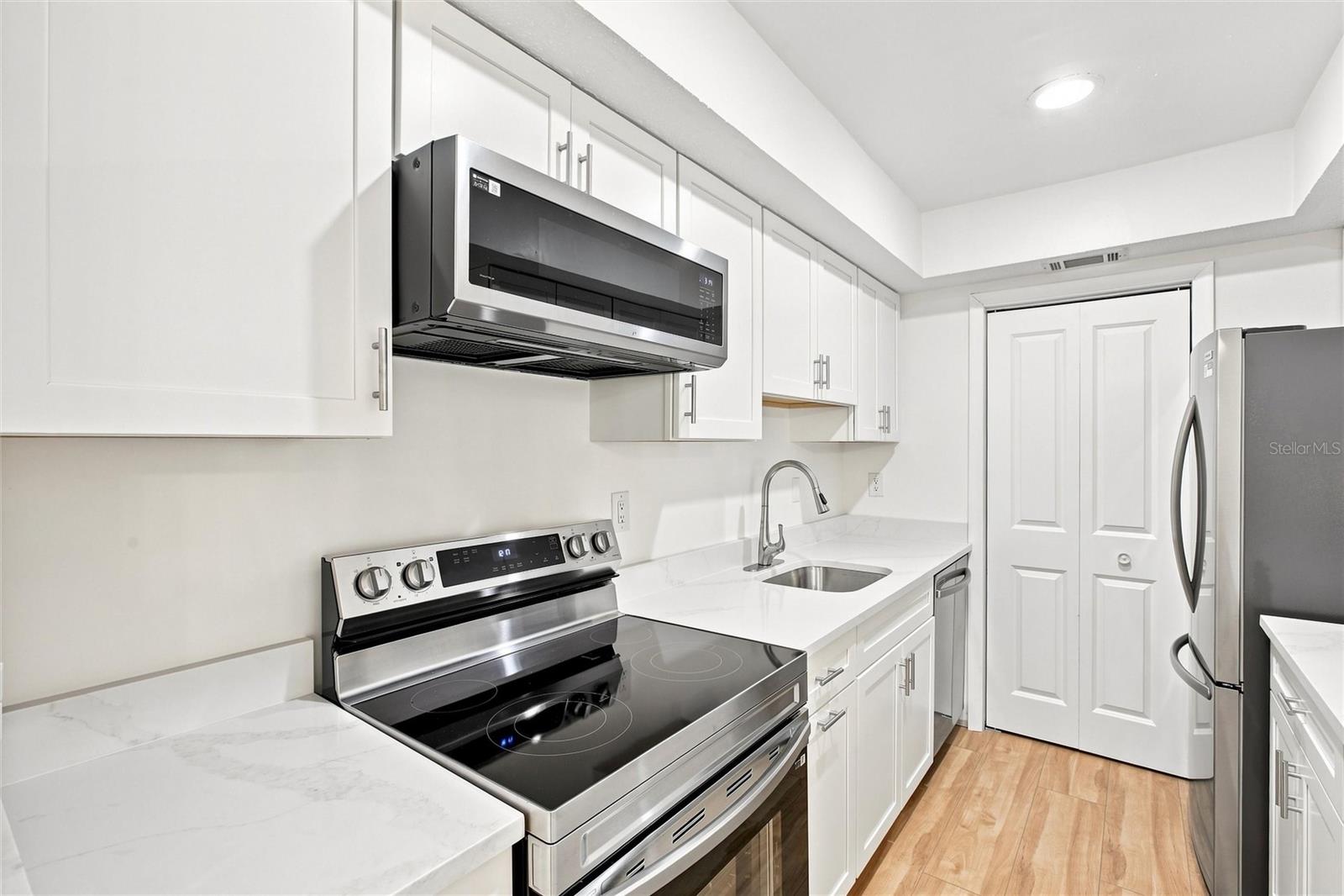 WOODSIDE VILLAGE EAST - Residential