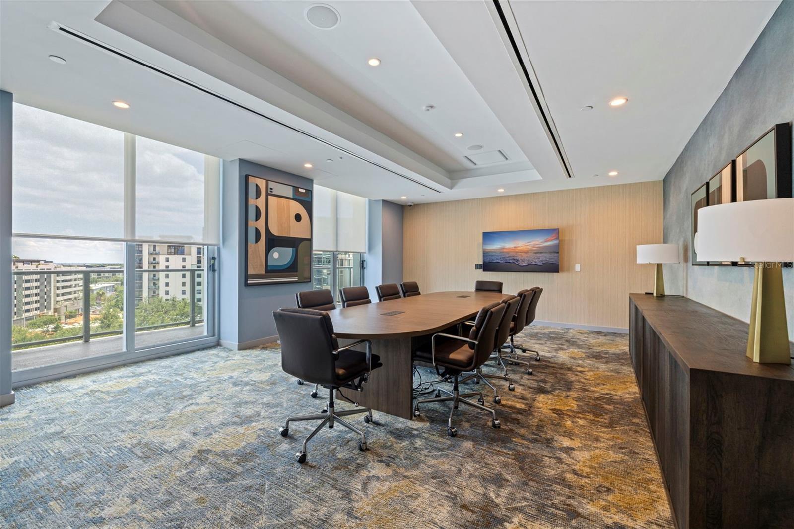 CONDO RESIDENCES AT 400 CENTRAL - Residential Lease