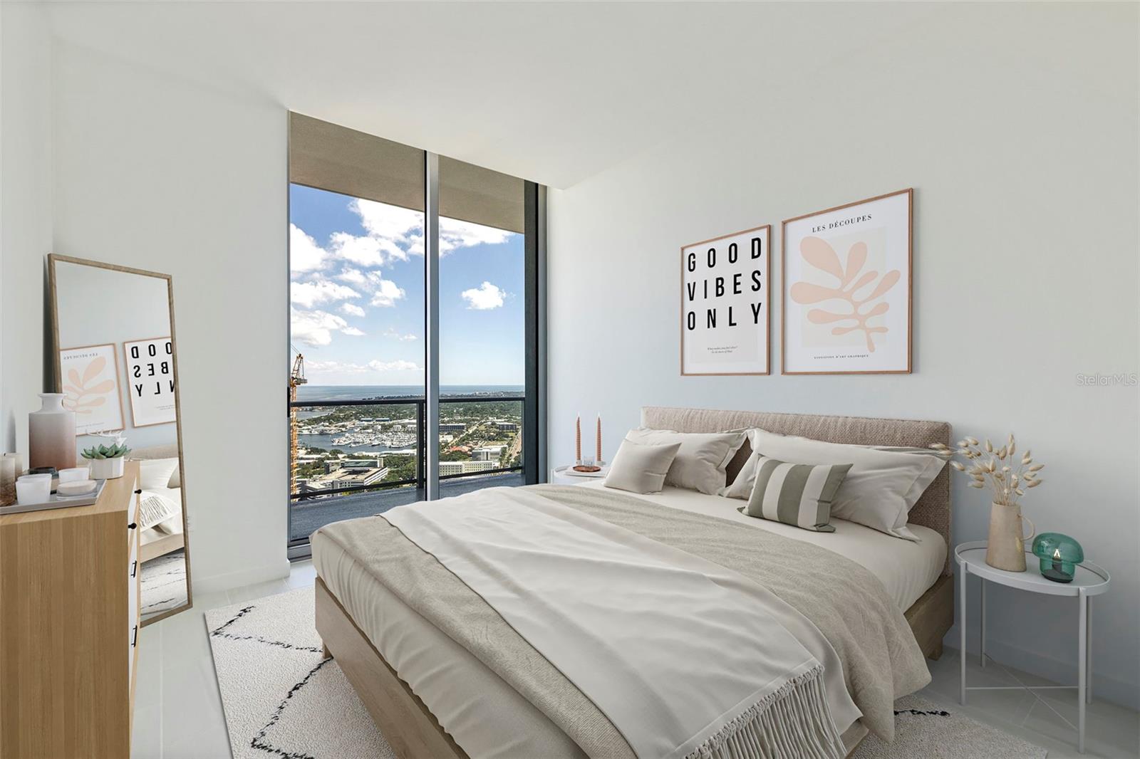 CONDO RESIDENCES AT 400 CENTRAL - Residential Lease