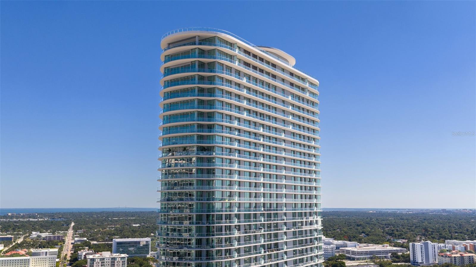 CONDO RESIDENCES AT 400 CENTRAL - Residential Lease