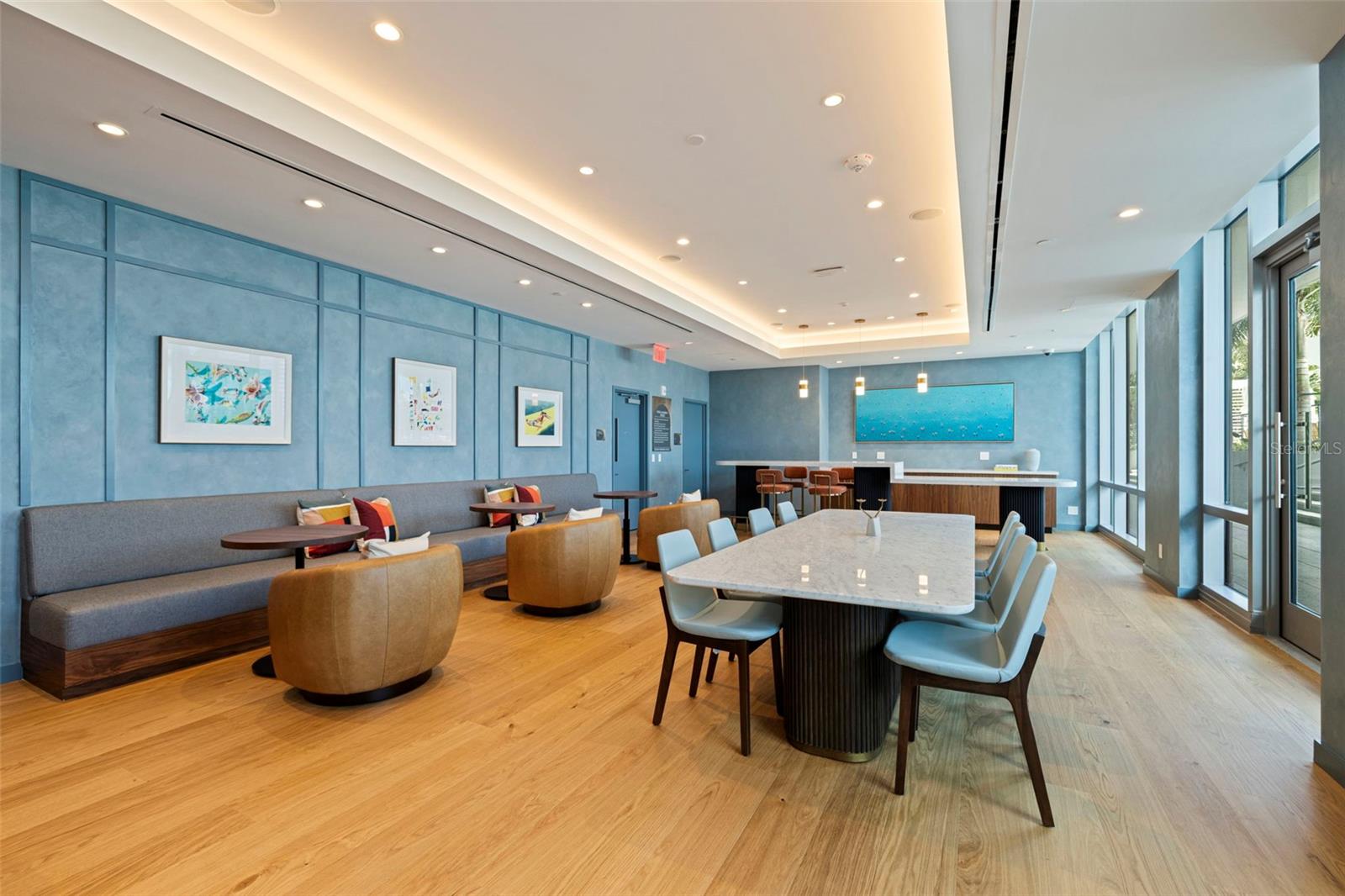 CONDO RESIDENCES AT 400 CENTRAL - Residential Lease