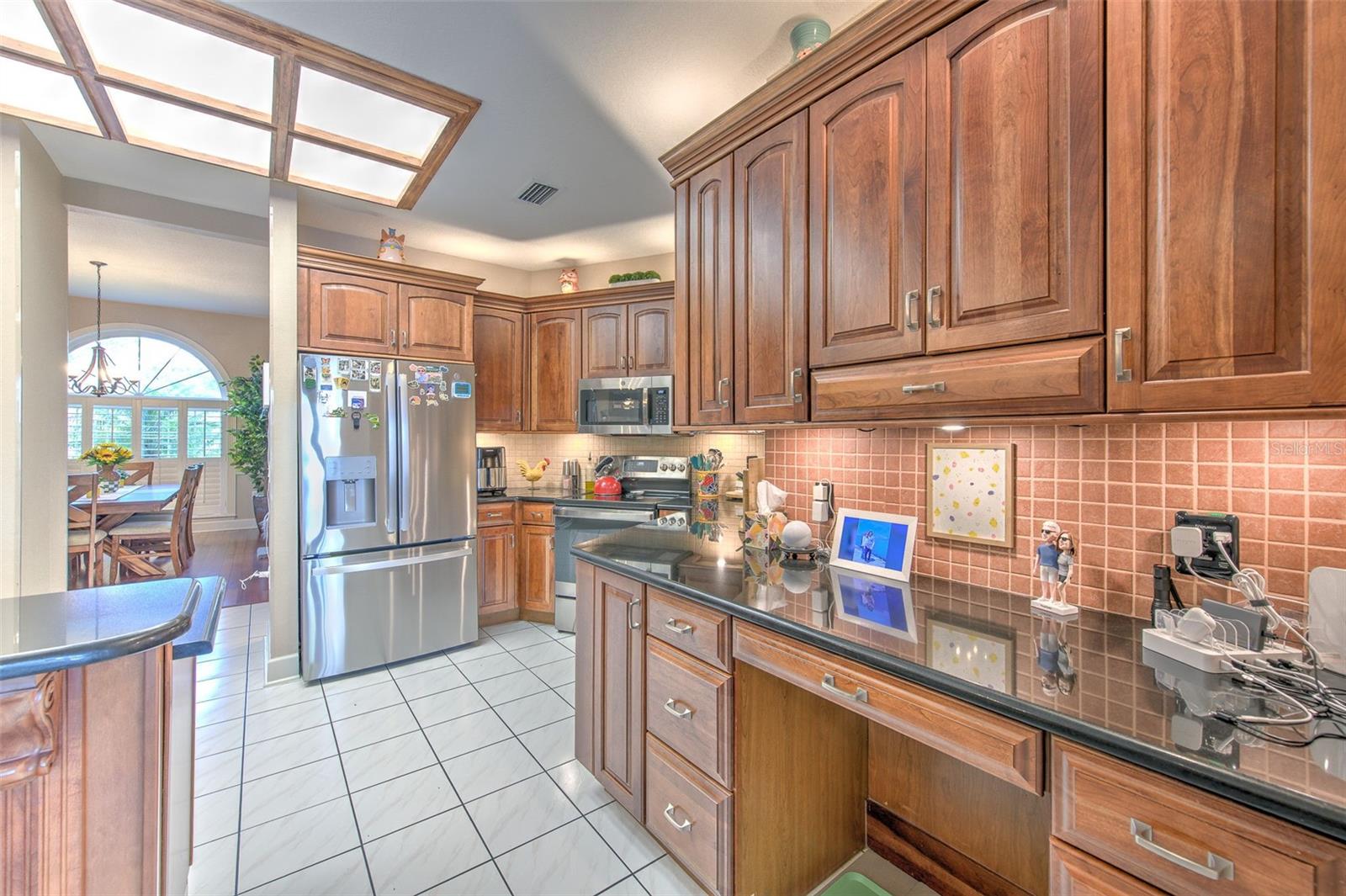 RIVER HILLS COUNTRY CLUB PH - Residential