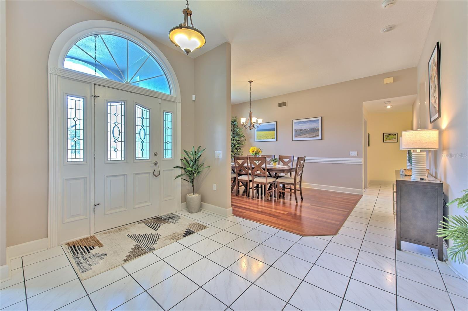 RIVER HILLS COUNTRY CLUB PH - Residential