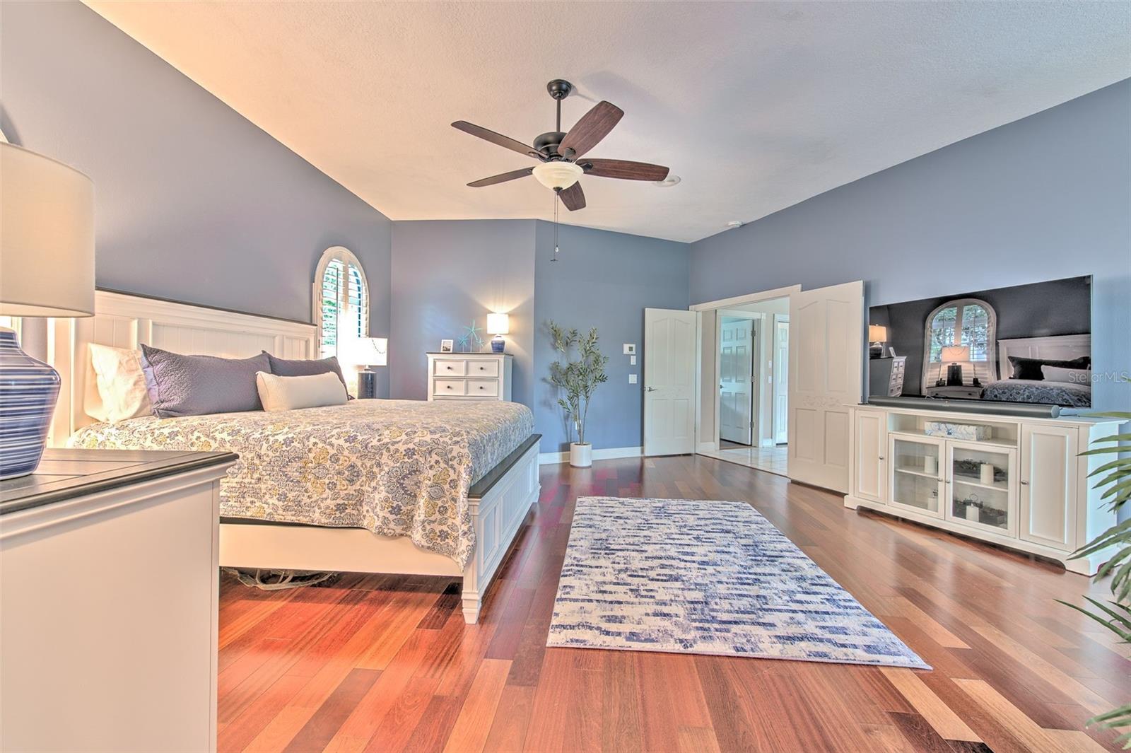 RIVER HILLS COUNTRY CLUB PH - Residential
