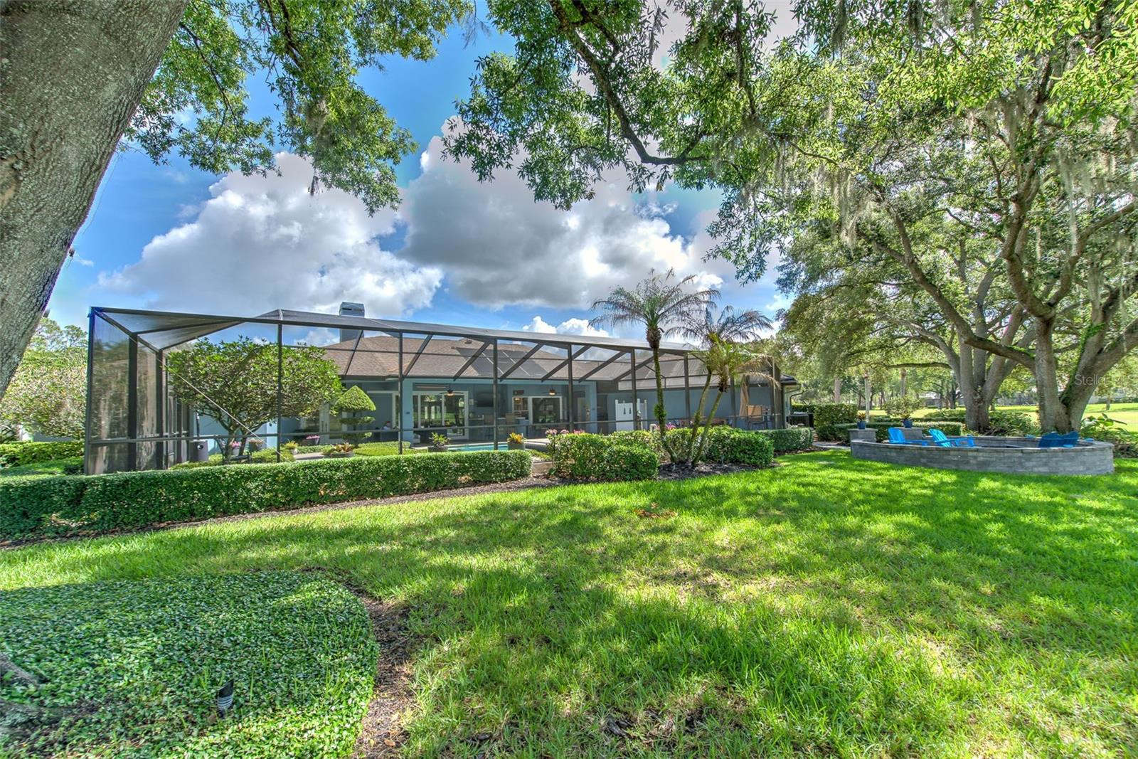 RIVER HILLS COUNTRY CLUB PH - Residential