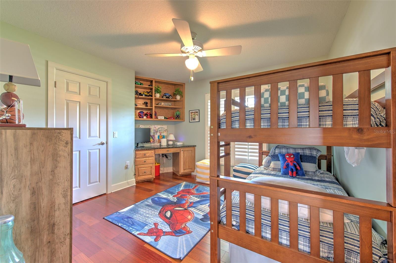 RIVER HILLS COUNTRY CLUB PH - Residential