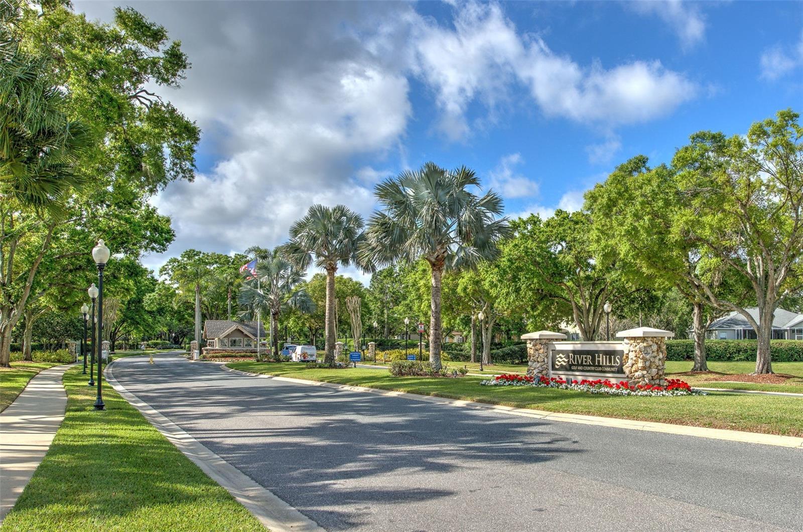 RIVER HILLS COUNTRY CLUB PH - Residential