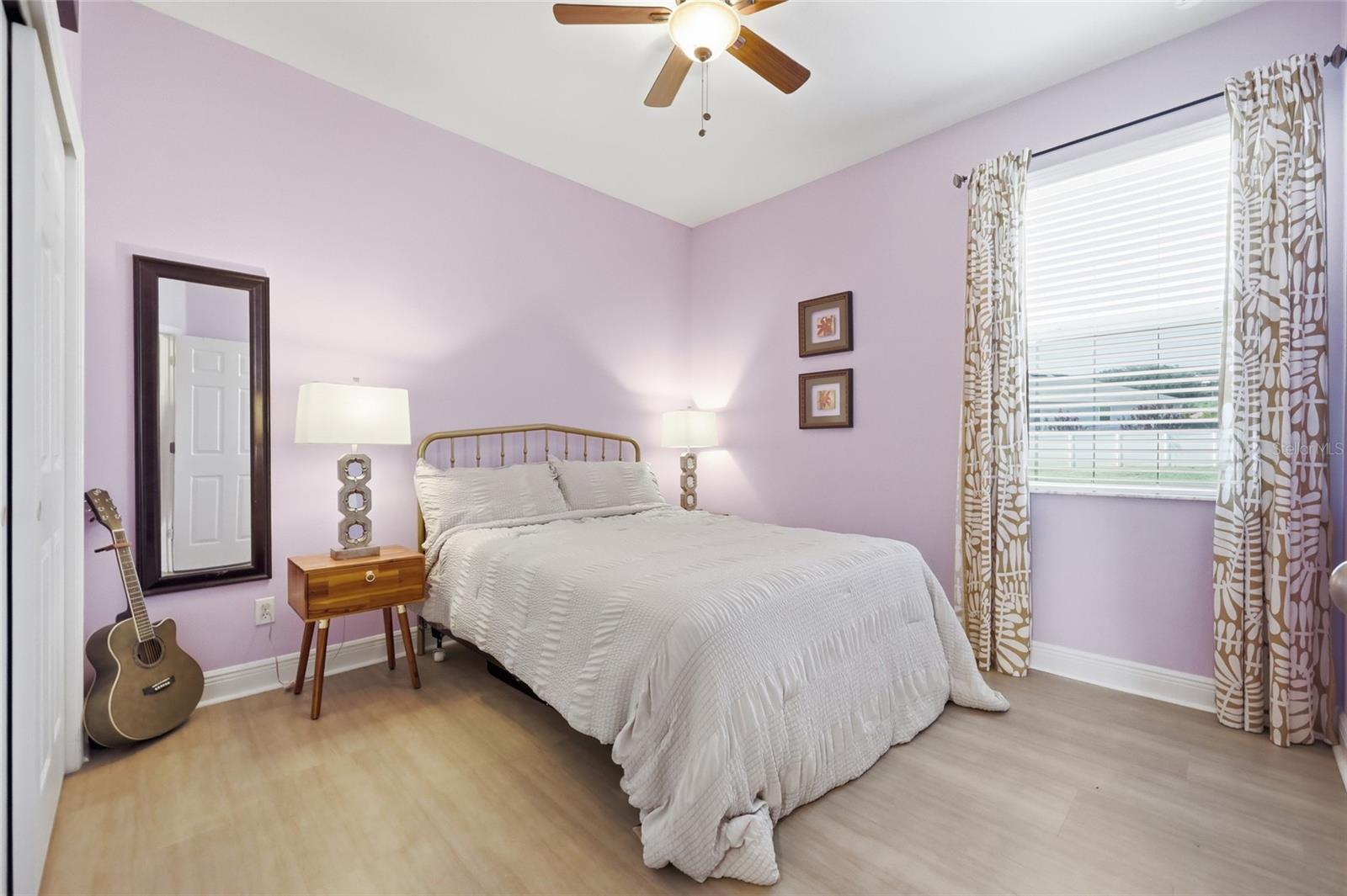 LAKEVIEW POINTE - Residential
