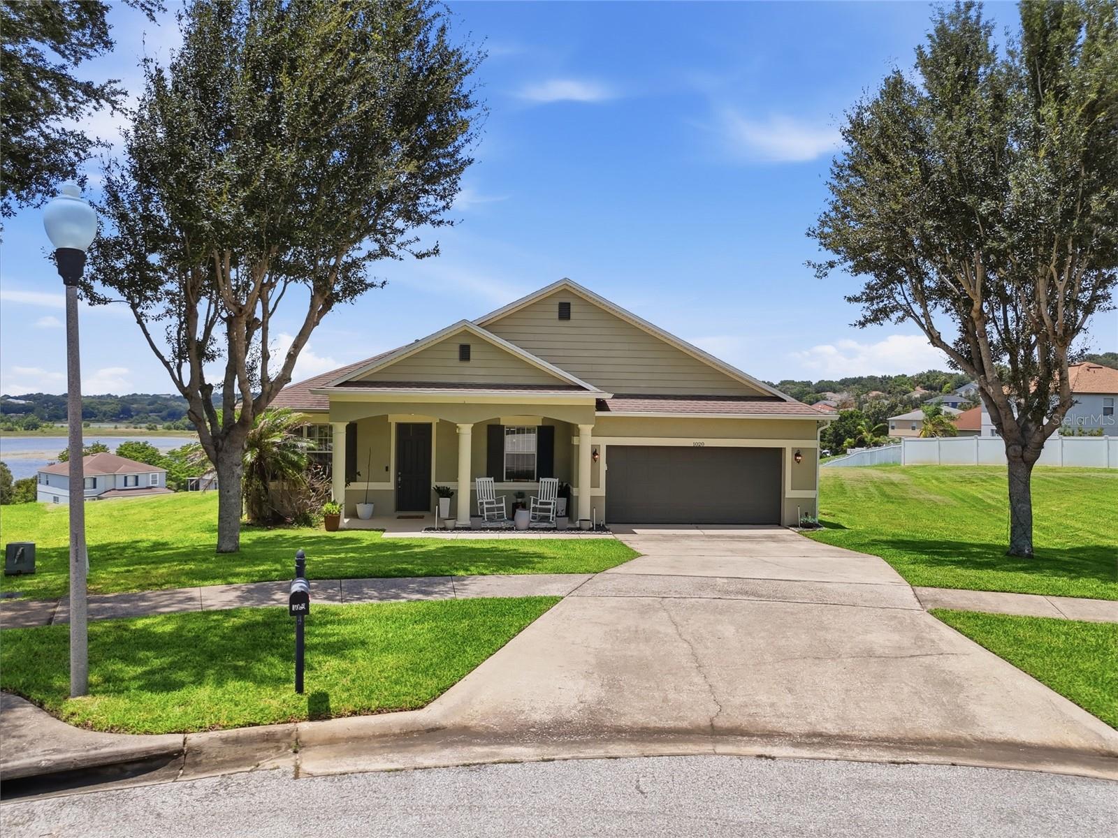 LAKEVIEW POINTE - Residential