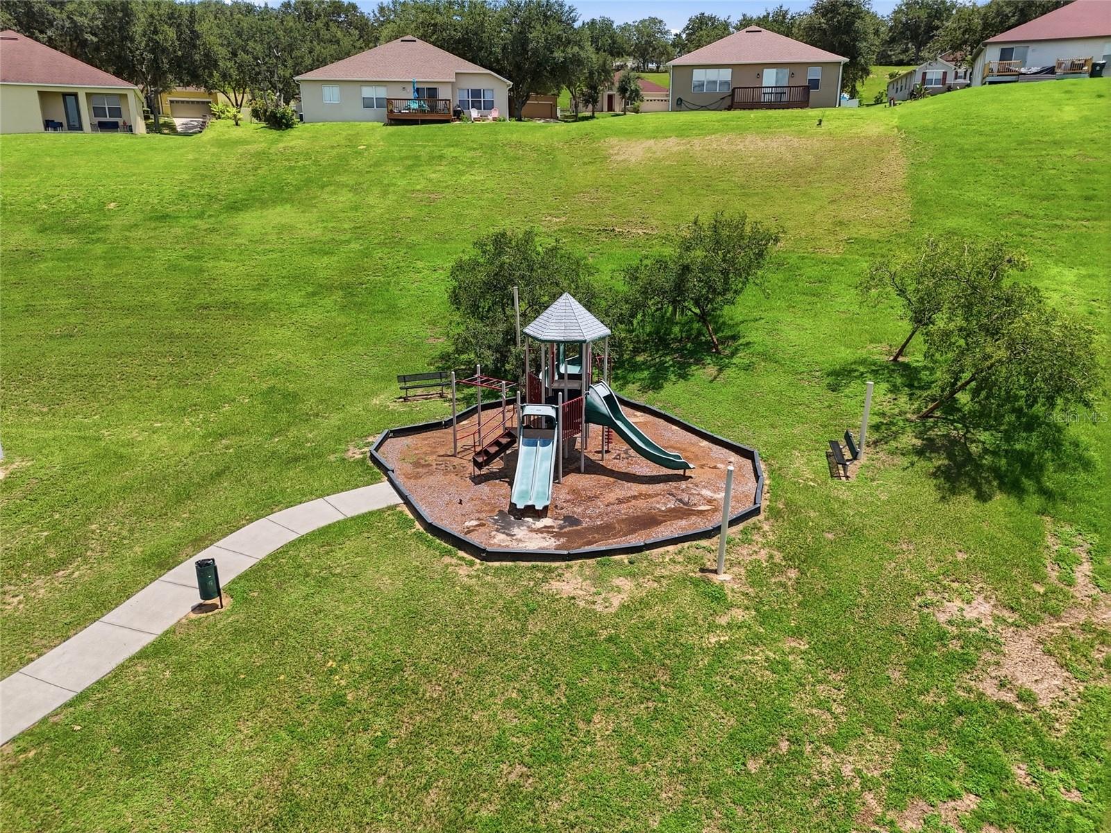 LAKEVIEW POINTE - Residential