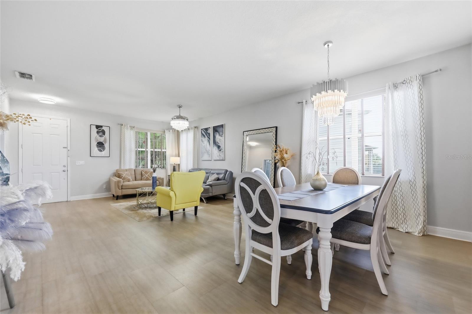 LAKEVIEW POINTE - Residential