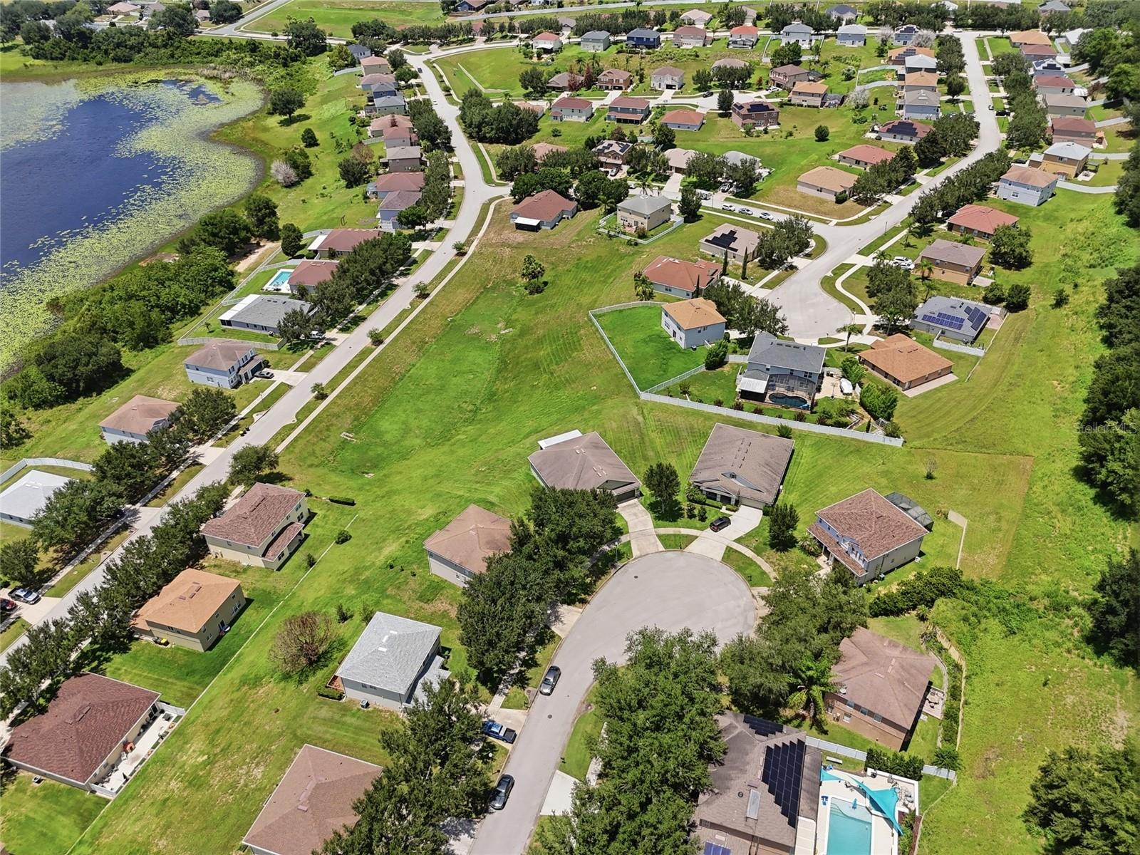 LAKEVIEW POINTE - Residential