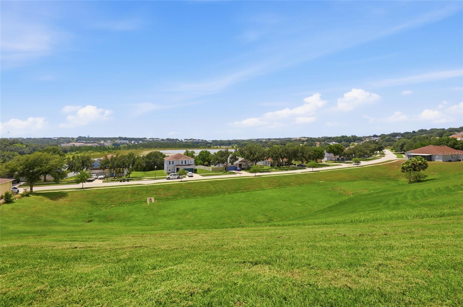 LAKEVIEW POINTE - Residential