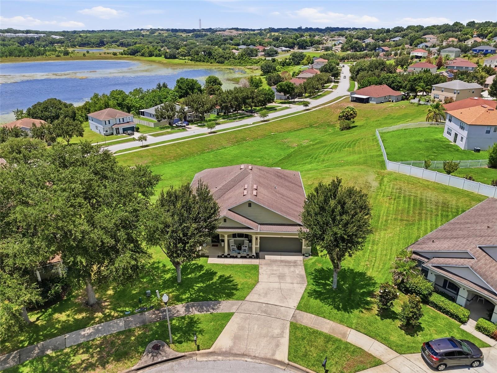 LAKEVIEW POINTE - Residential