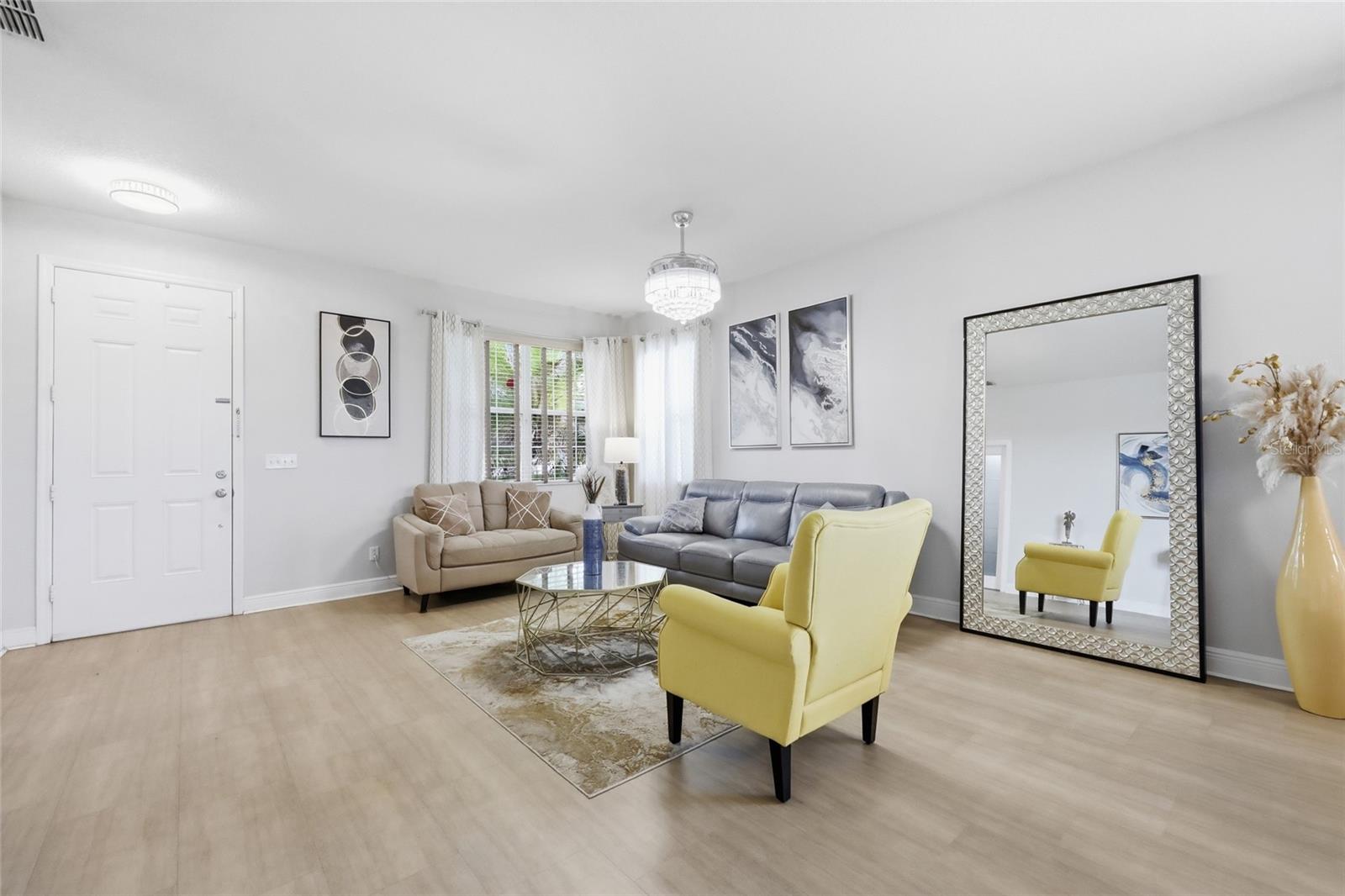 LAKEVIEW POINTE - Residential