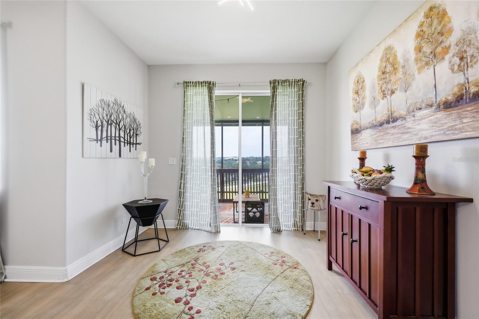 LAKEVIEW POINTE - Residential