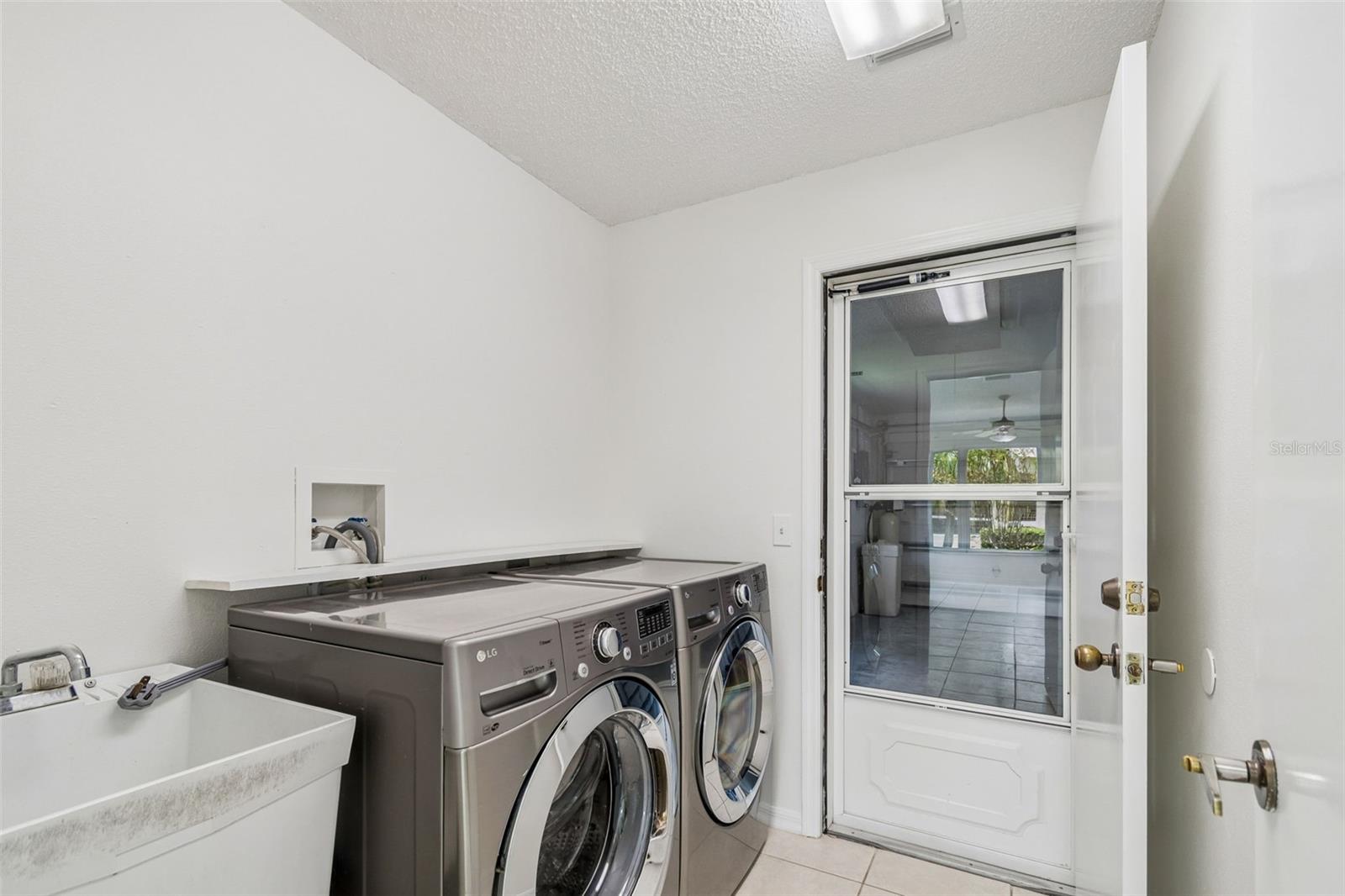 HIGHLAND LAKES - Residential