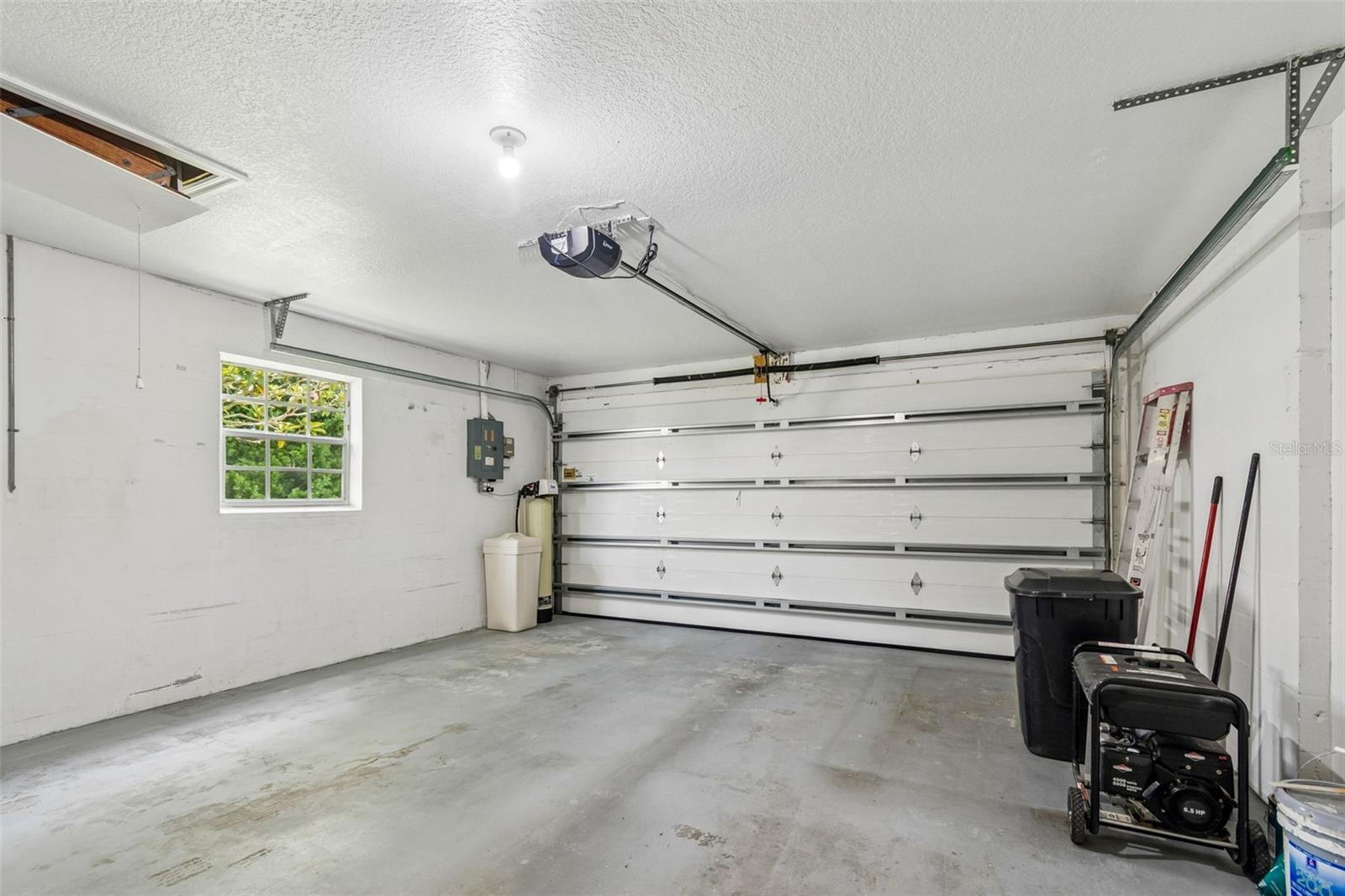 HIGHLAND LAKES - Residential