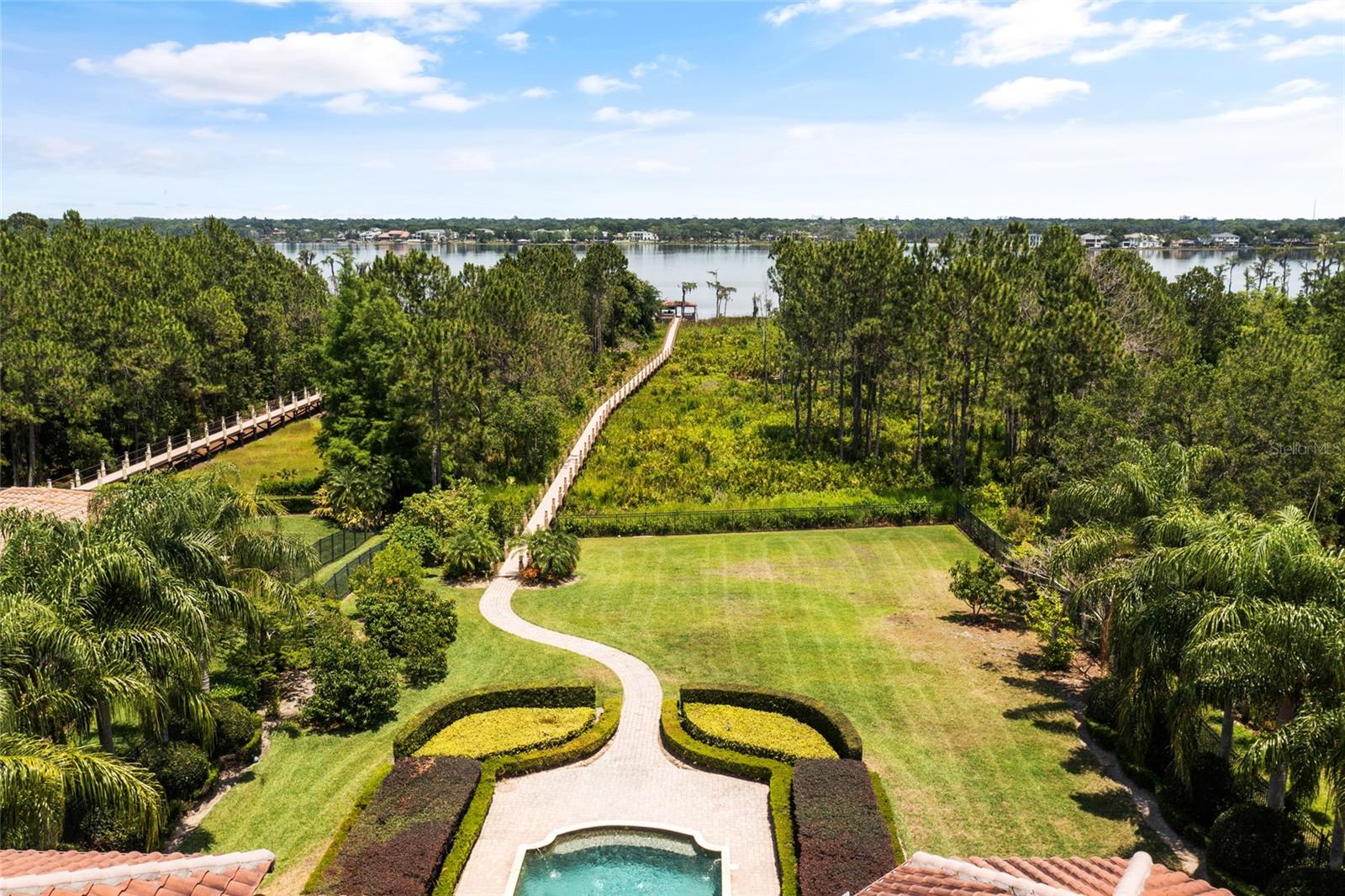 KEENES POINTE - Residential
