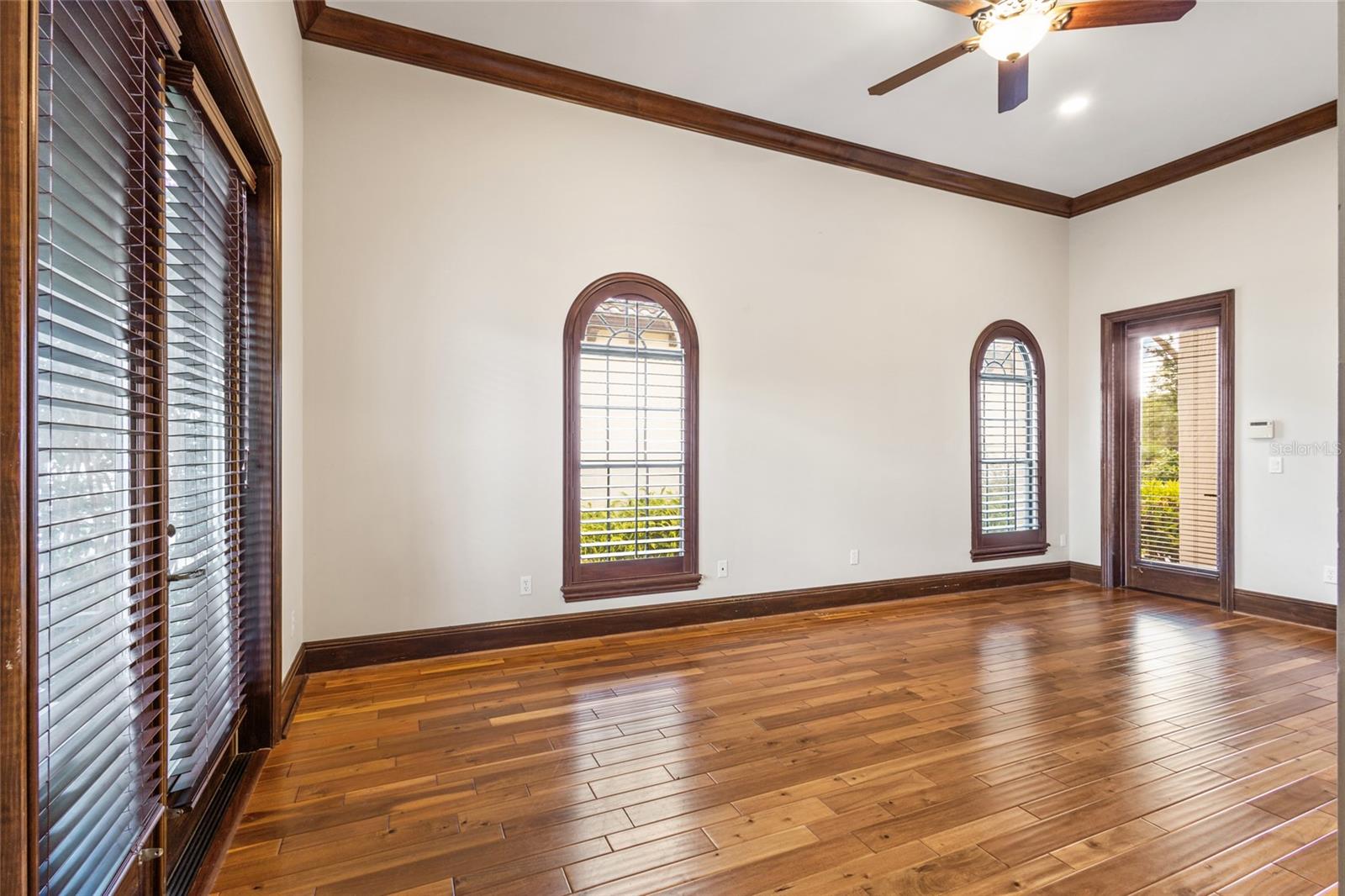 KEENES POINTE - Residential