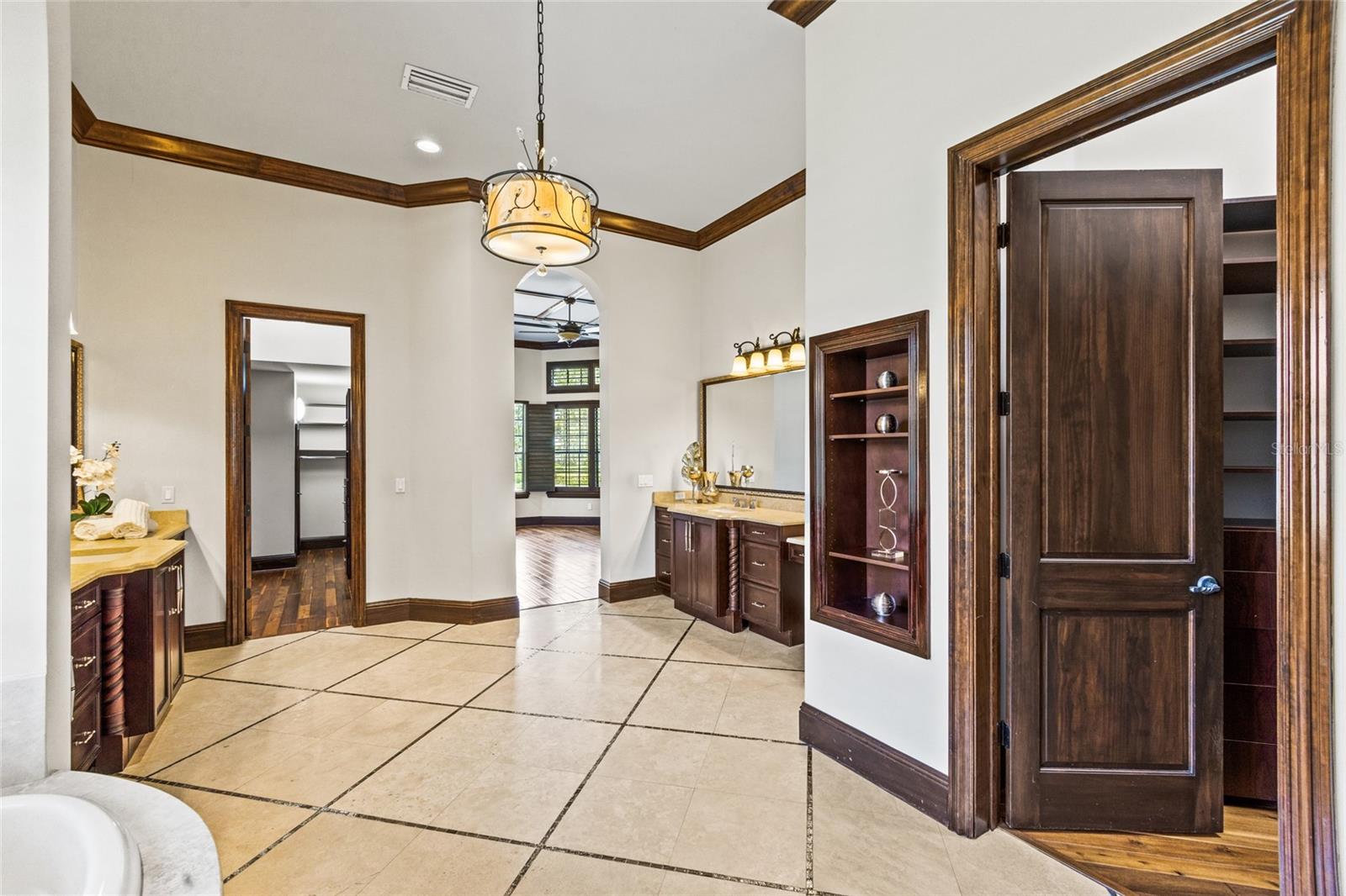 KEENES POINTE - Residential