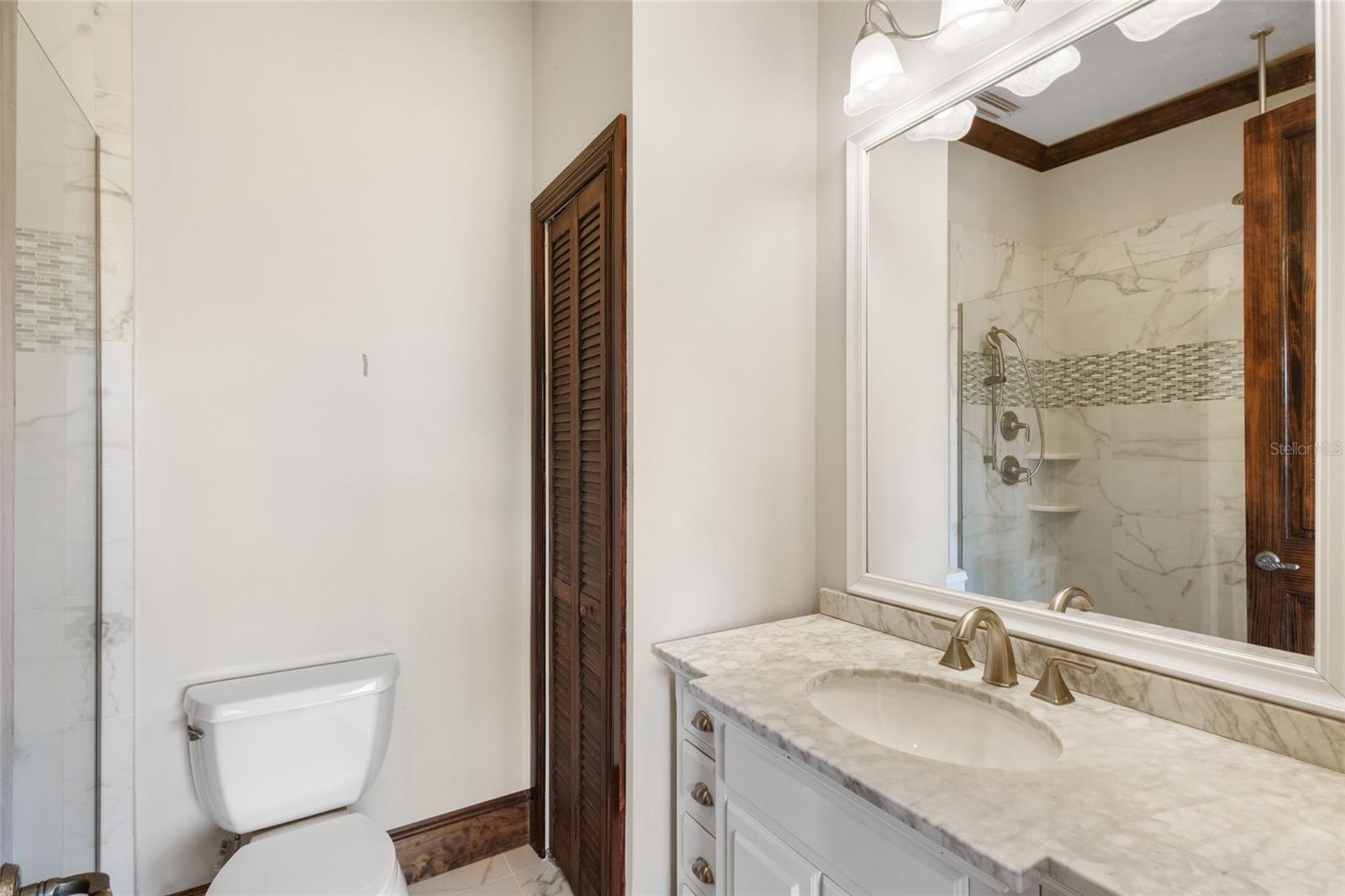 KEENES POINTE - Residential