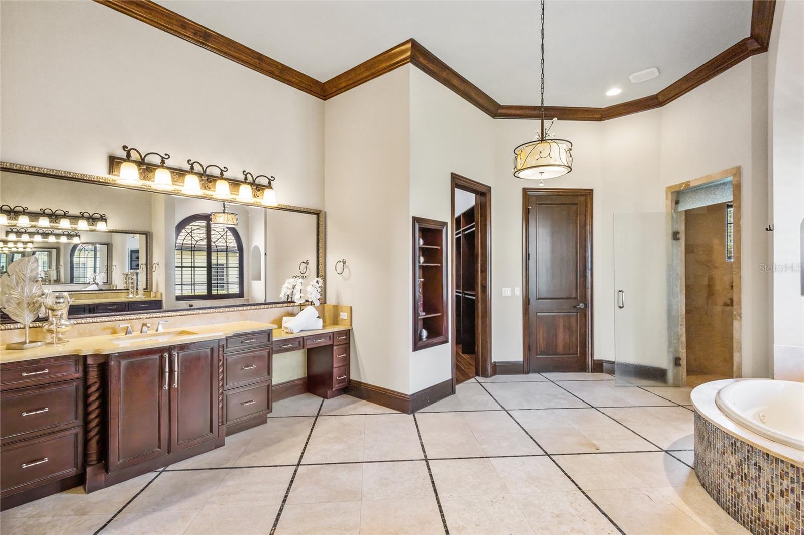 KEENES POINTE - Residential