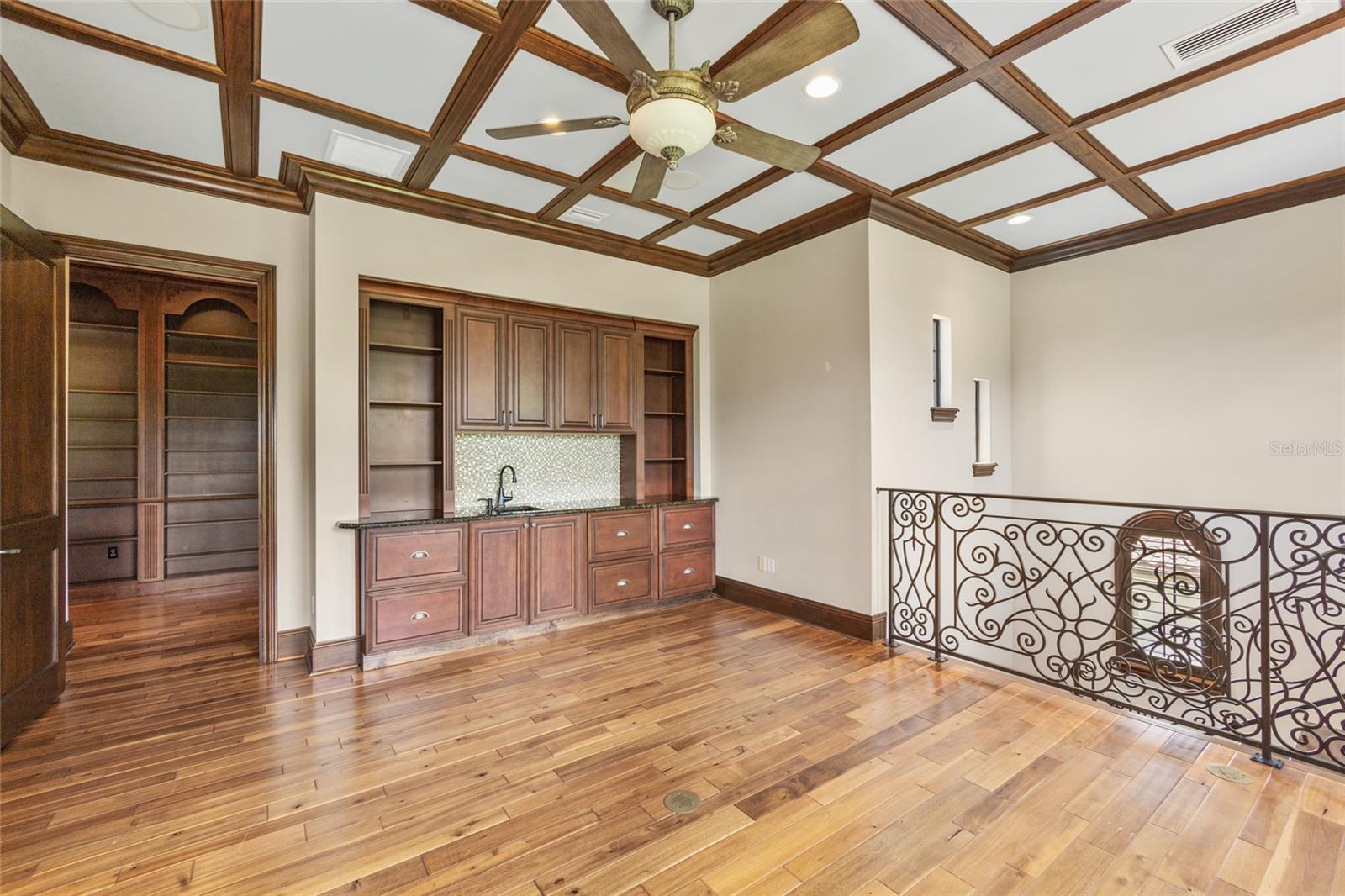 KEENES POINTE - Residential