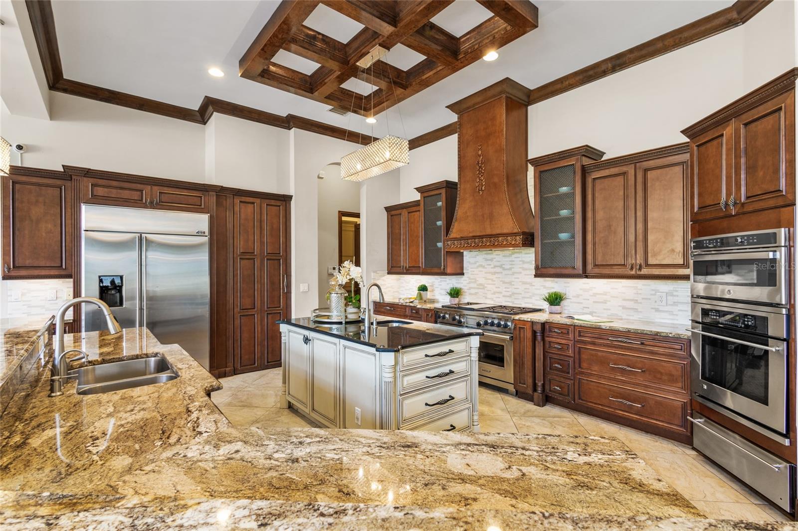 KEENES POINTE - Residential