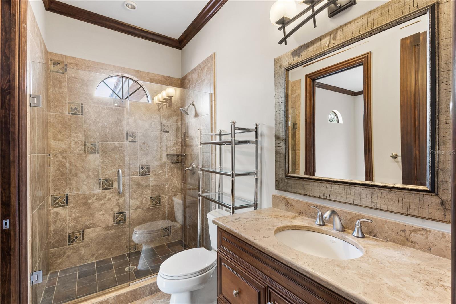 KEENES POINTE - Residential