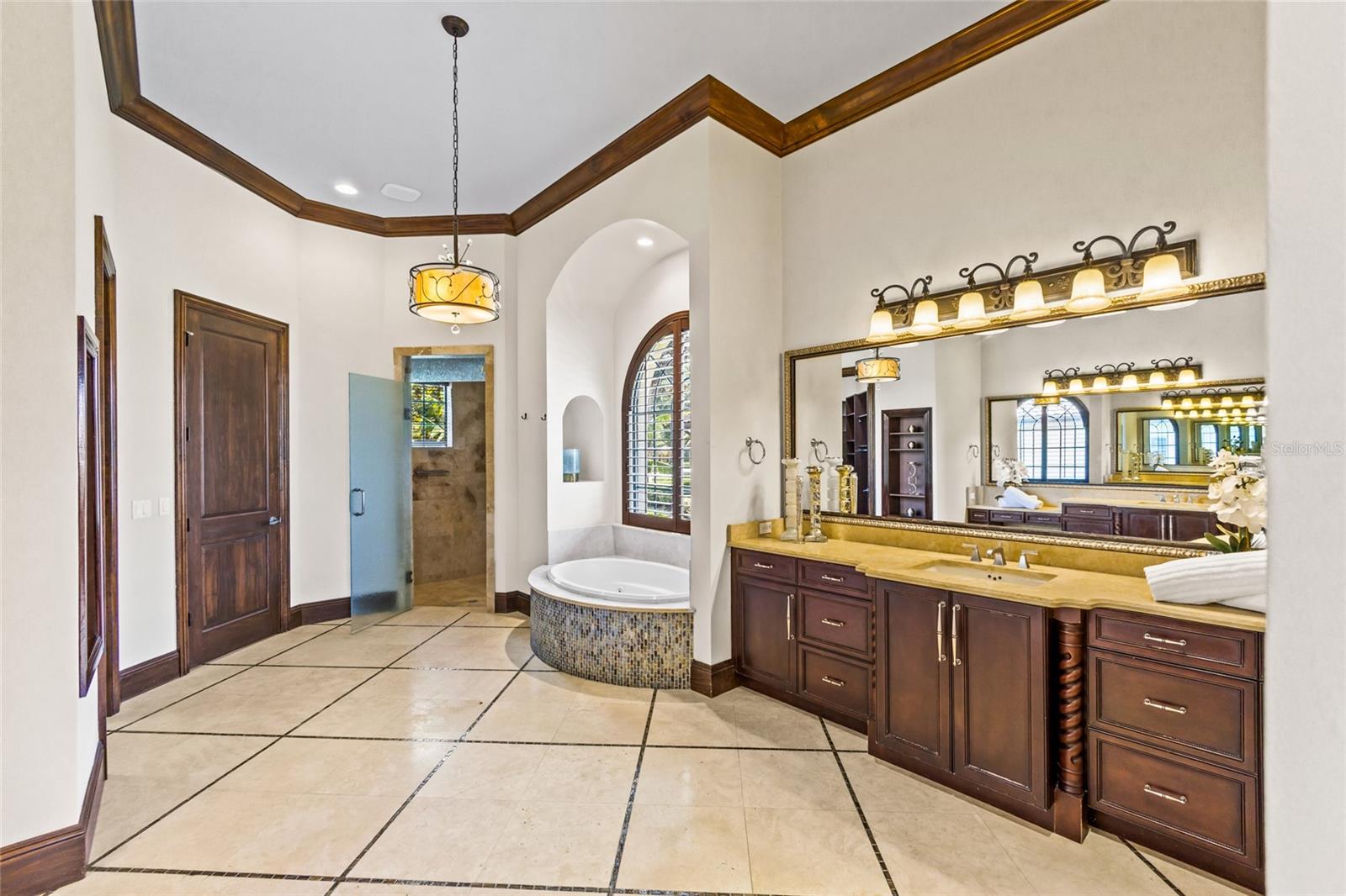 KEENES POINTE - Residential
