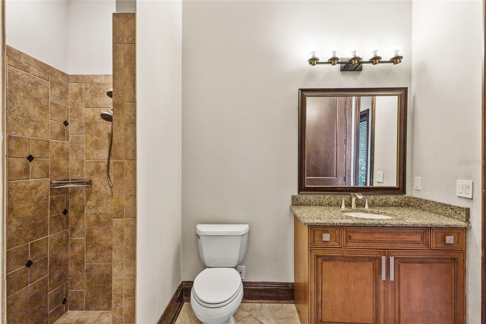 KEENES POINTE - Residential