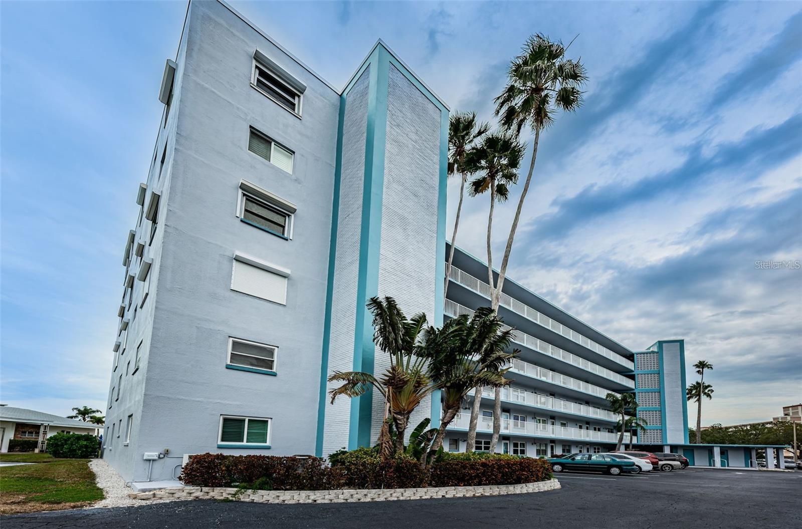 SHORE TOWERS BUILDING TOWN APTS - Residential
