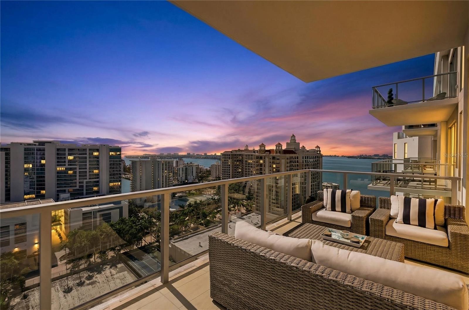 BAYSO SARASOTA - Residential