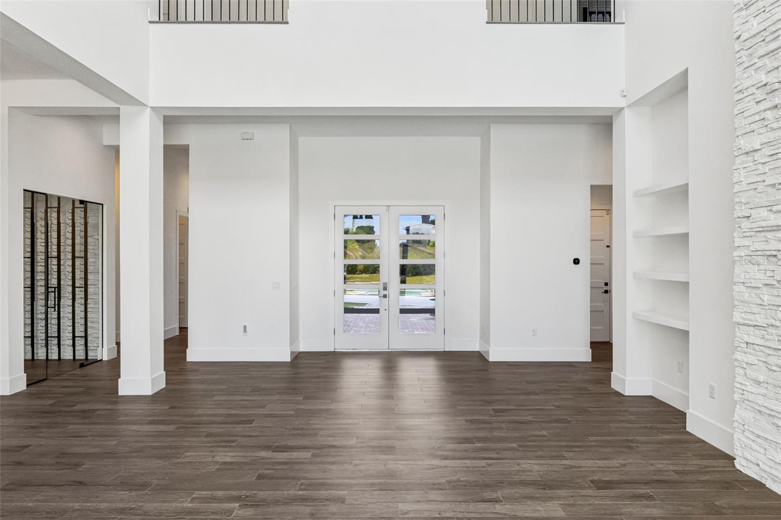 BELLA COLLINA EAST SUB - Residential