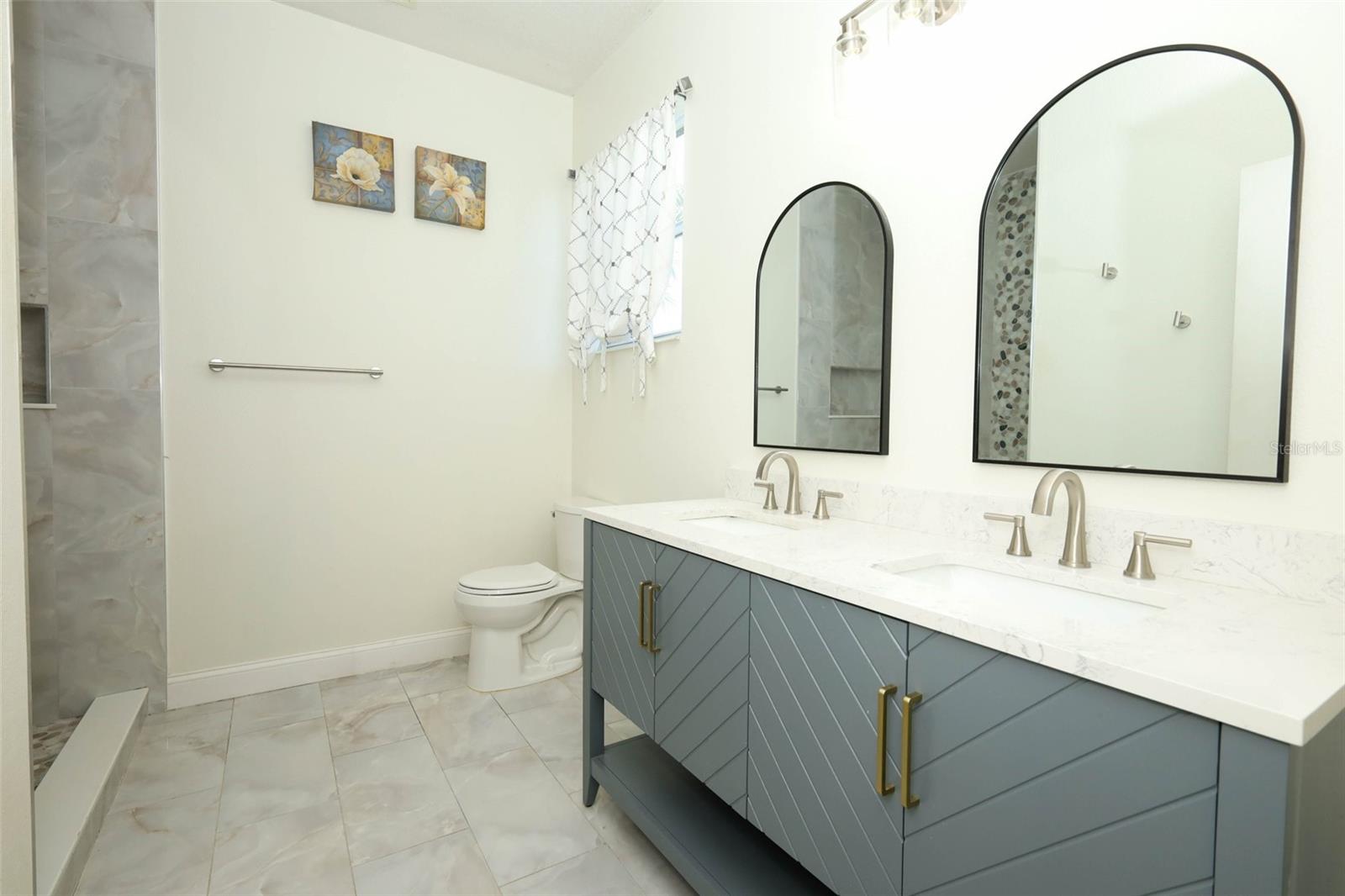 LA VINA PH 02 B - Residential