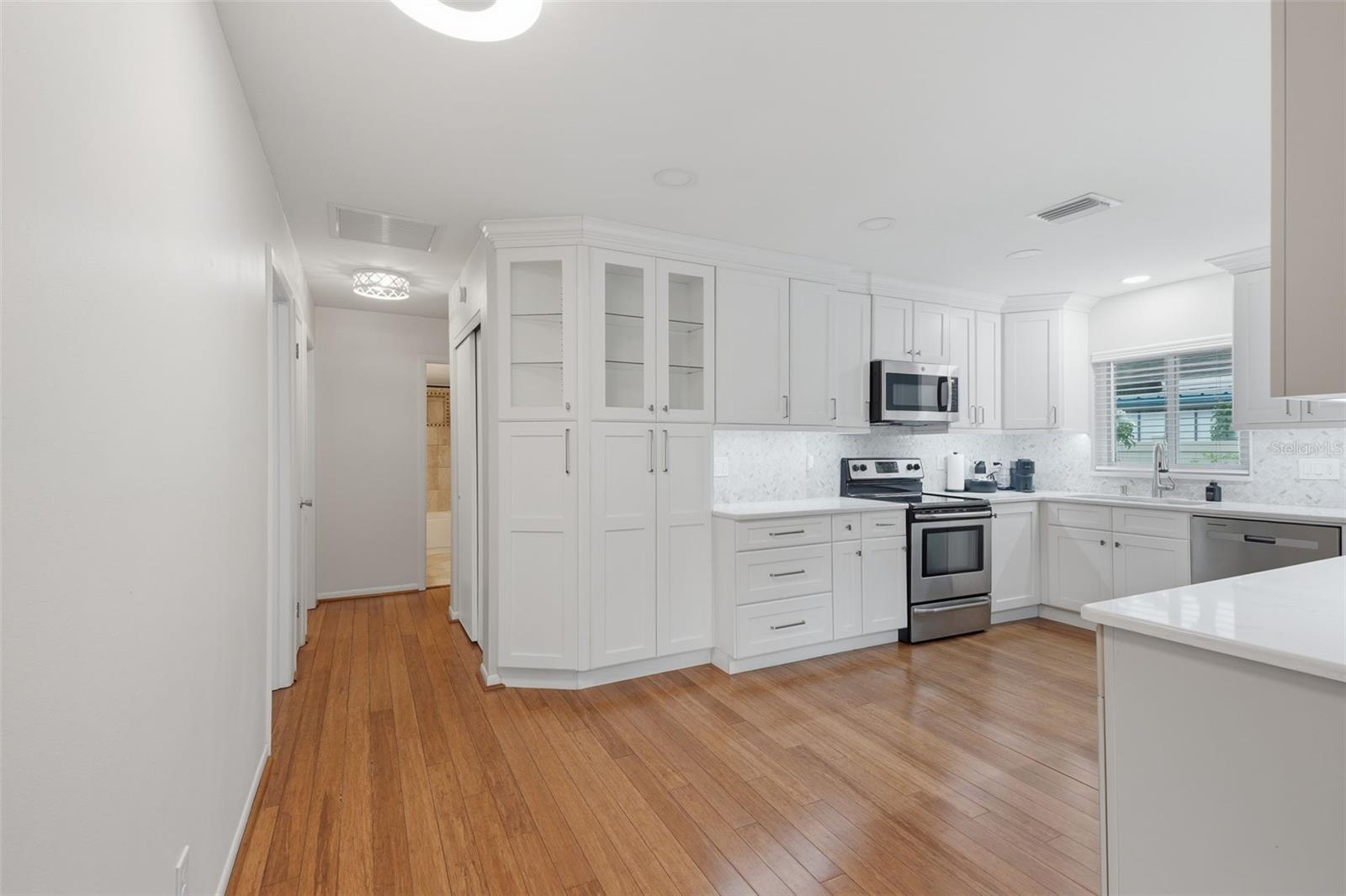 NORTH ST PETERSBURG - Residential