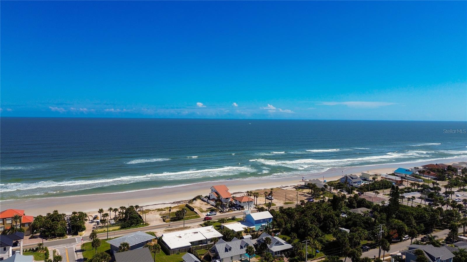 LIGHTHOUSE SHORES - Residential