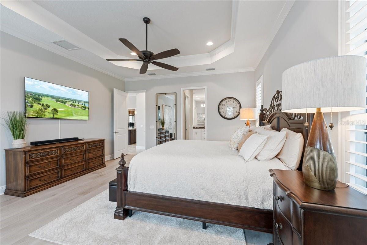 COUNTRY CLUB EAST - Residential